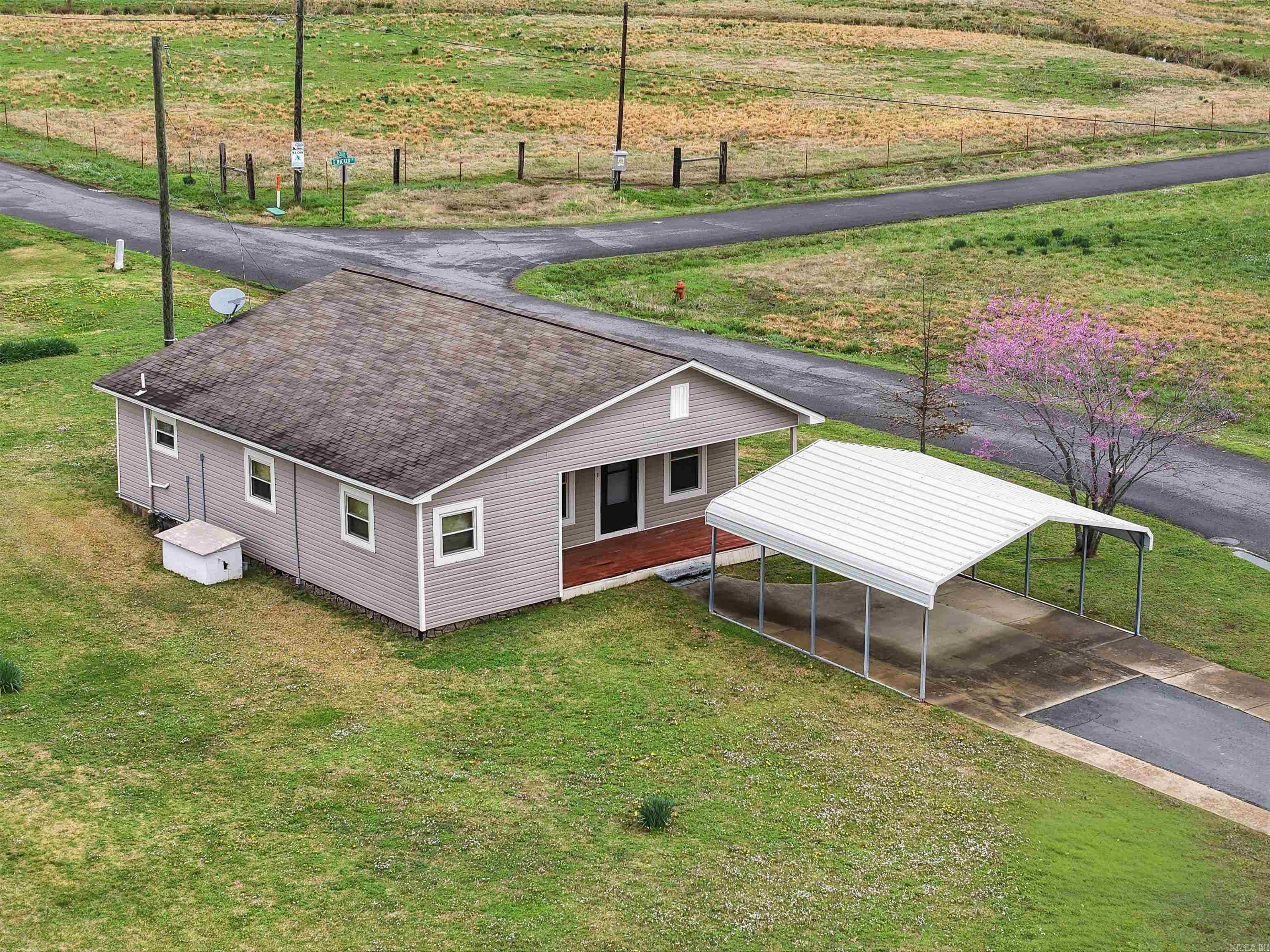 17 N Church  Vilonia, AR