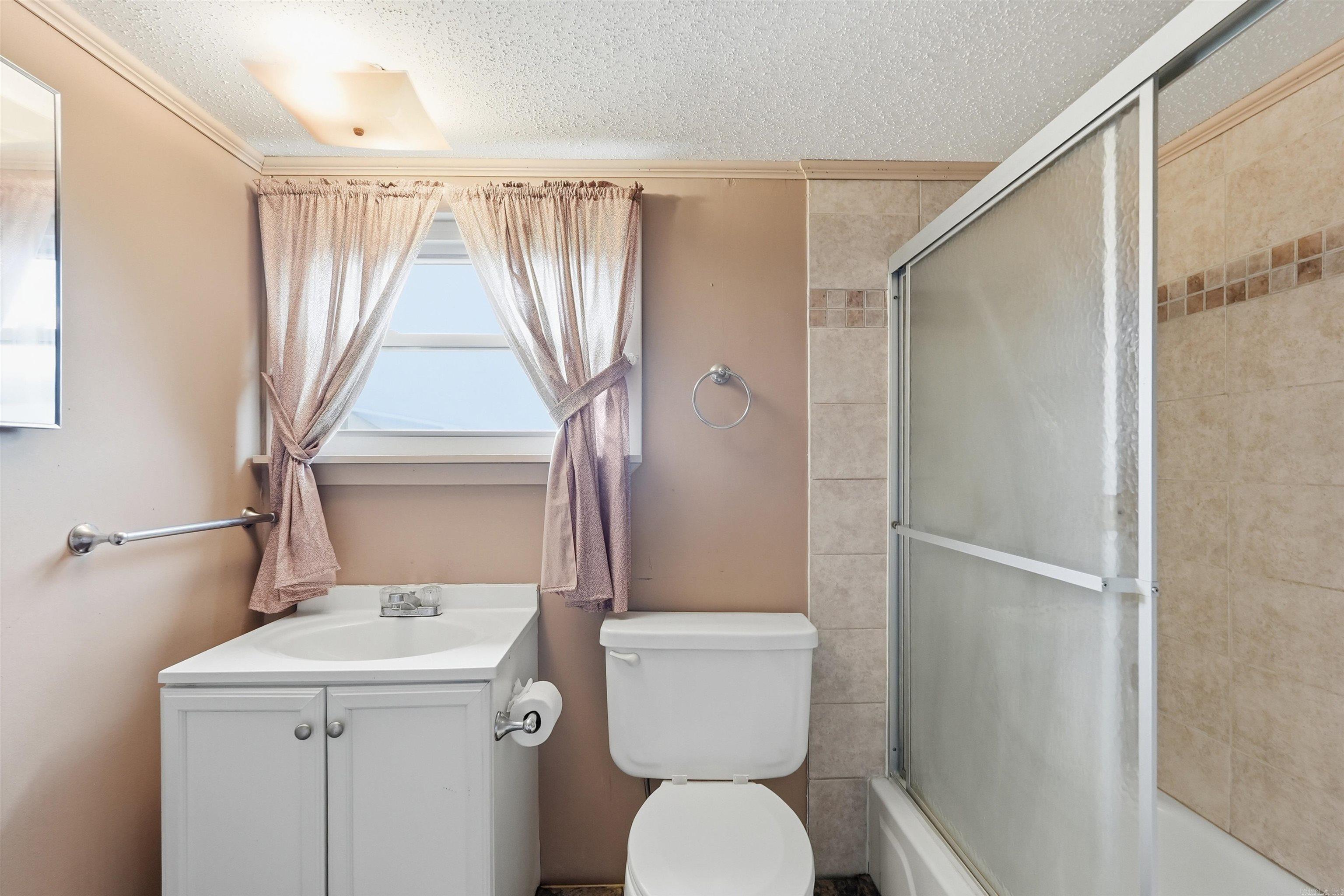 17 N Church  Vilonia, AR