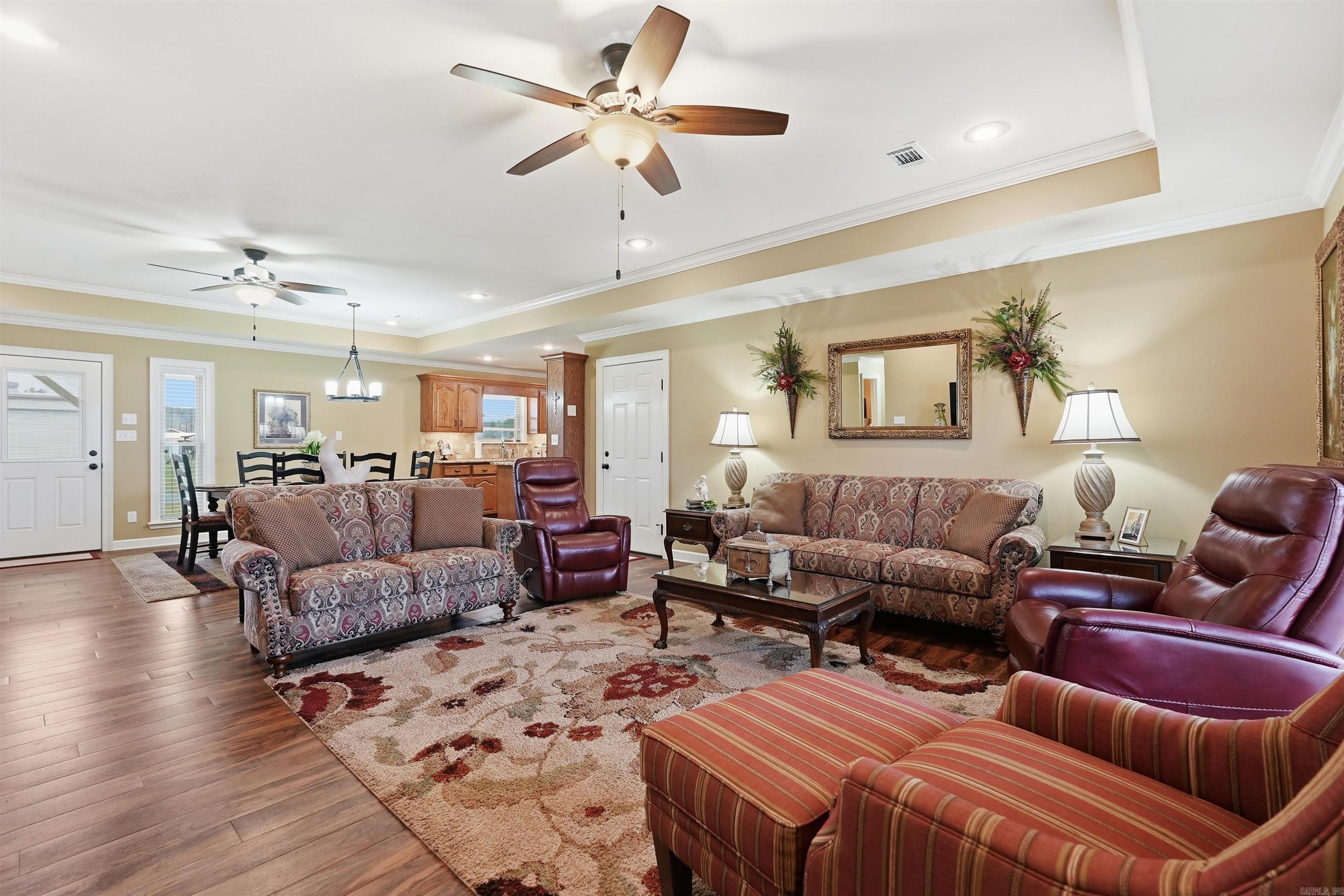 17 N Church  Vilonia, AR