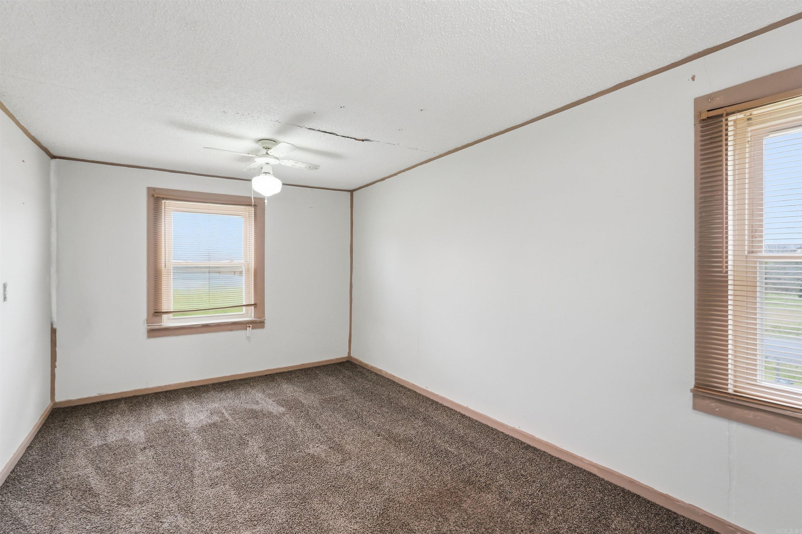 17 N Church  Vilonia, AR