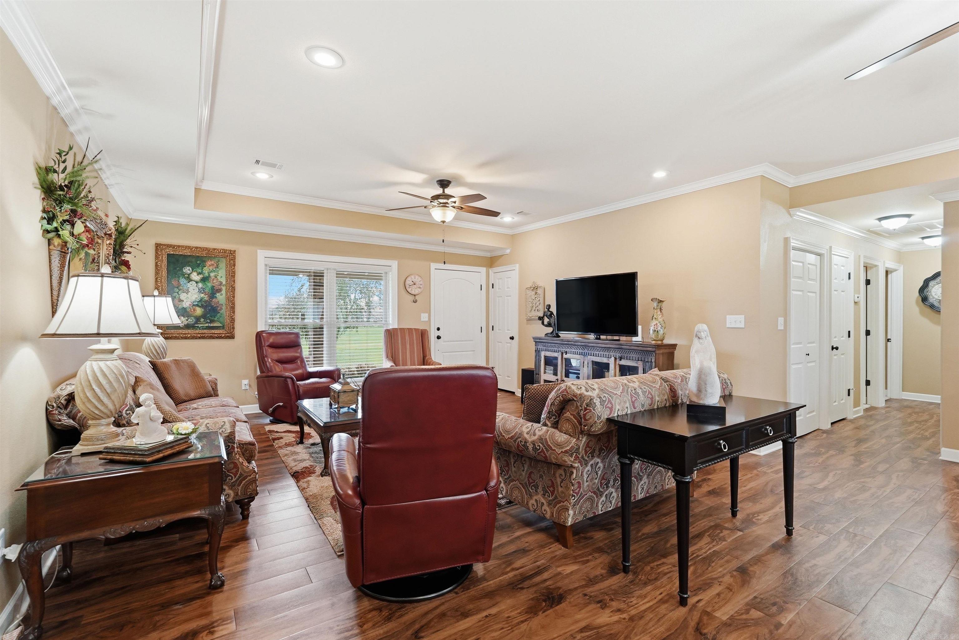 17 N Church  Vilonia, AR