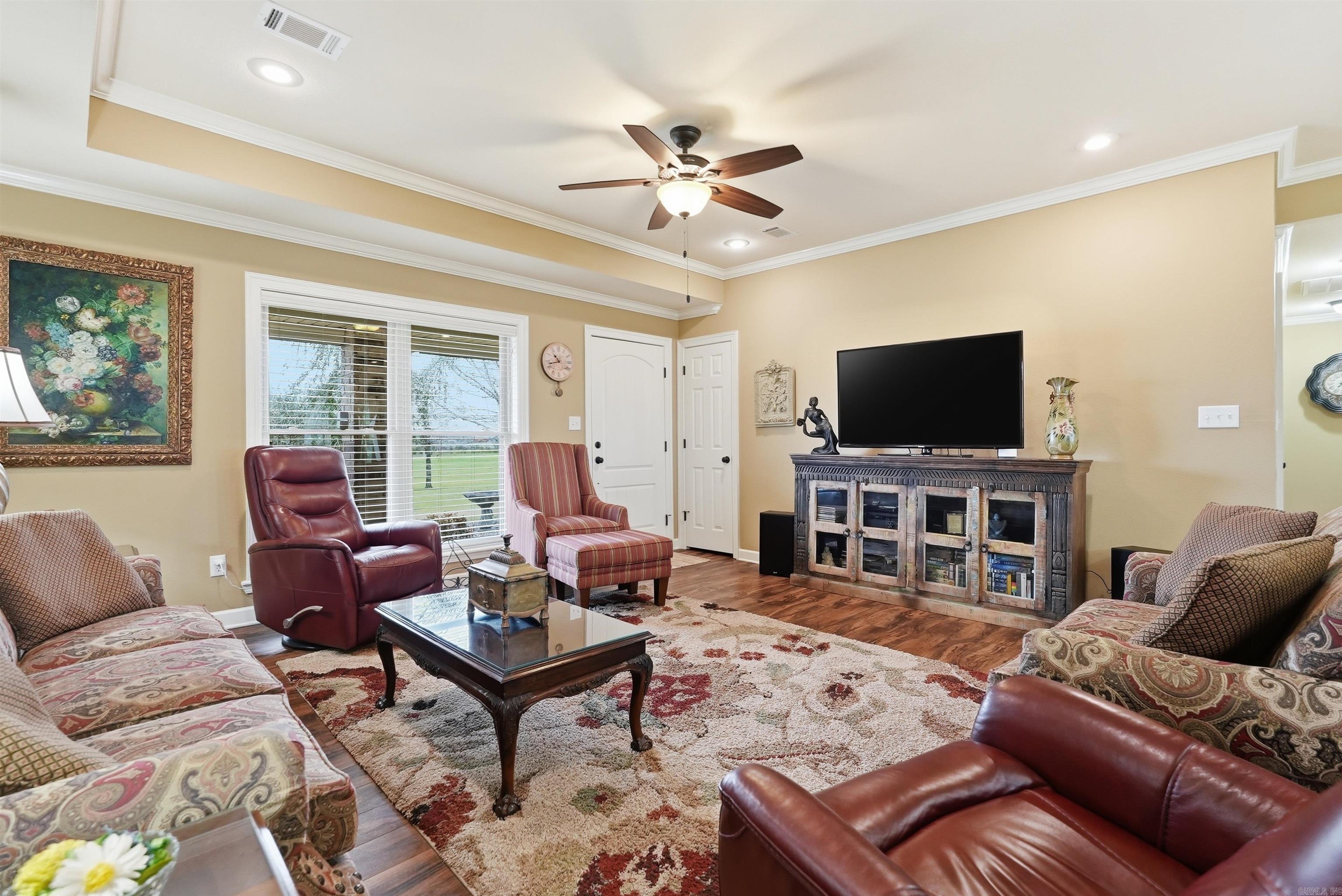 17 N Church  Vilonia, AR