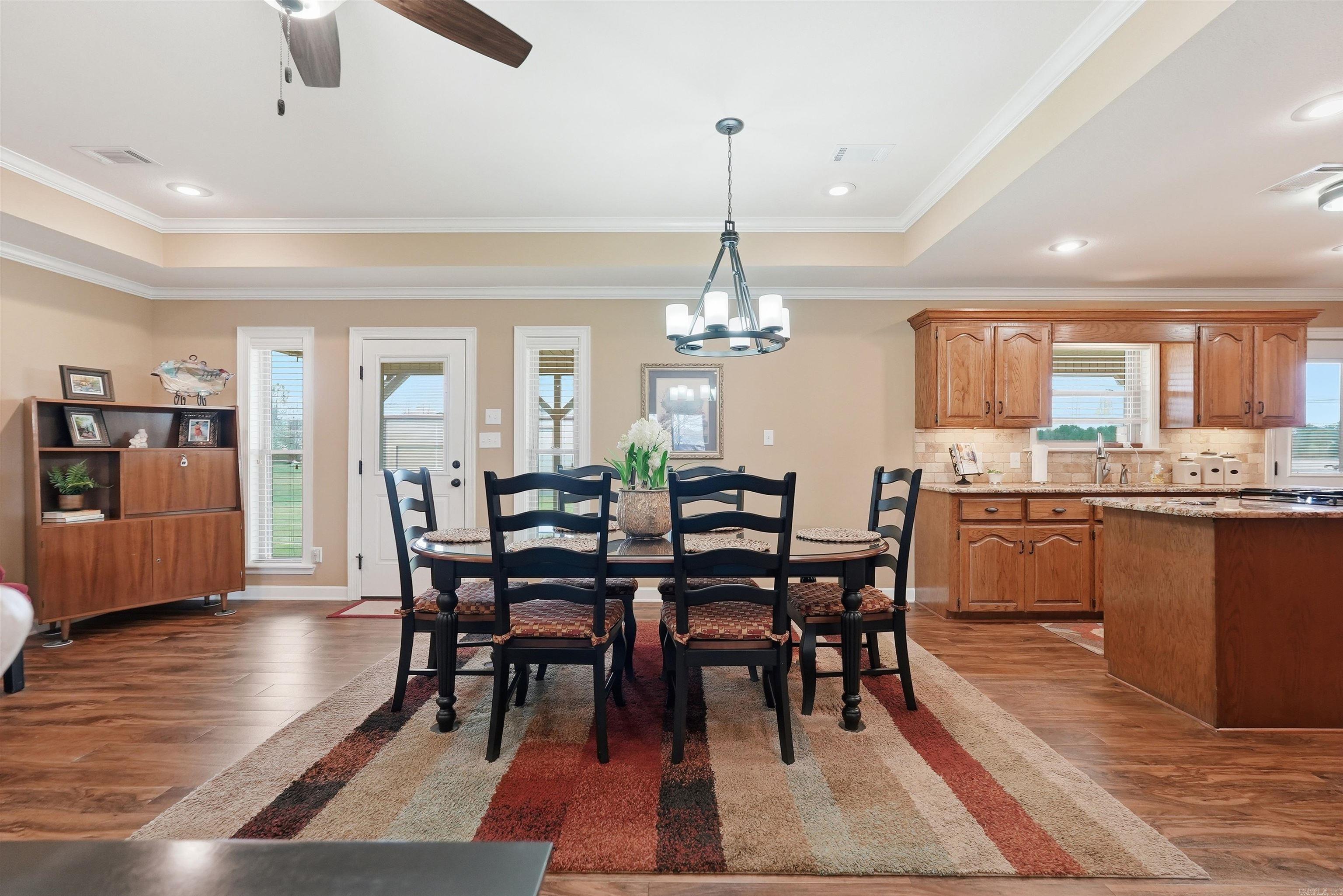 17 N Church  Vilonia, AR