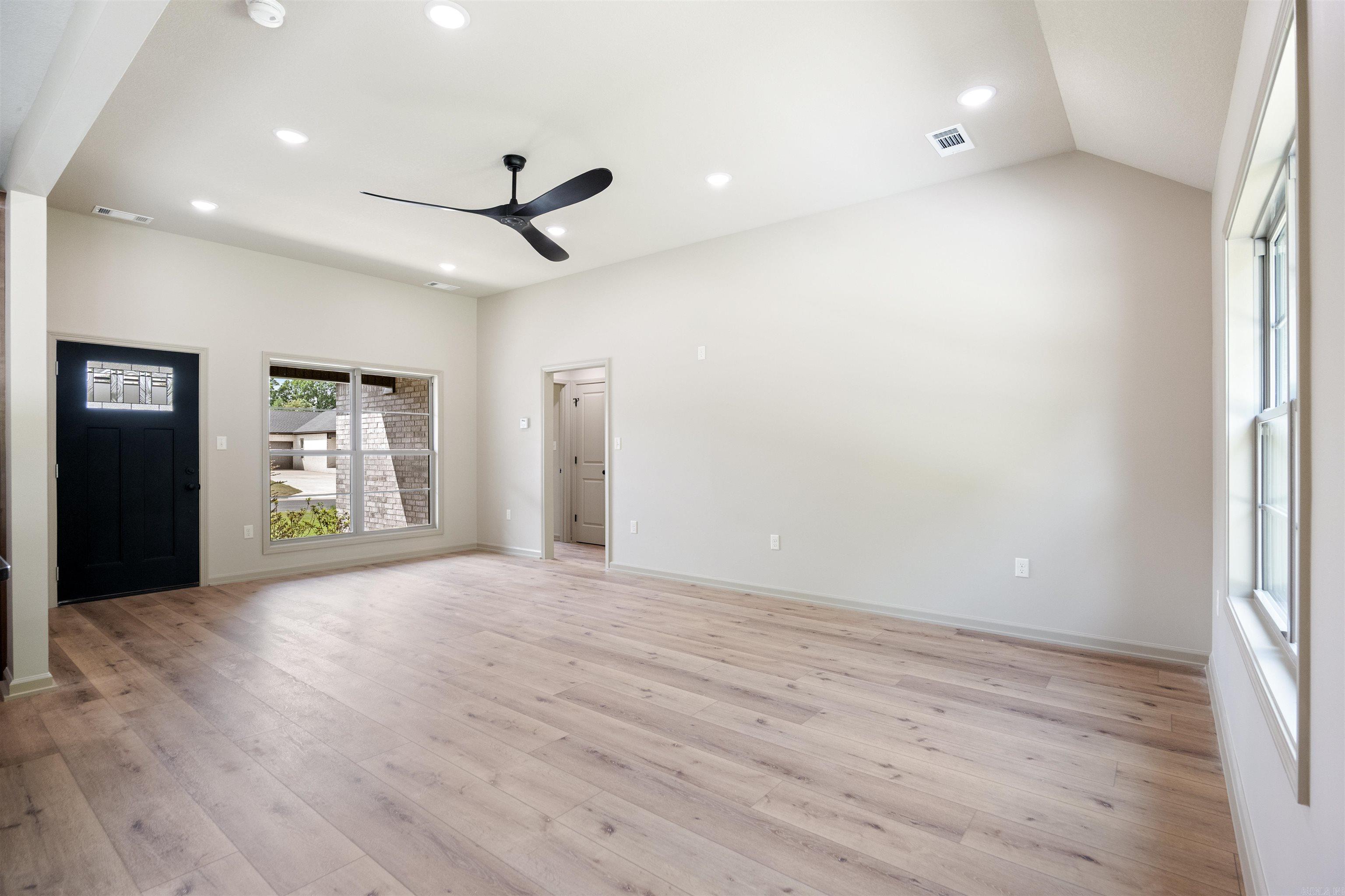 419 Gia Bono, AR 72416