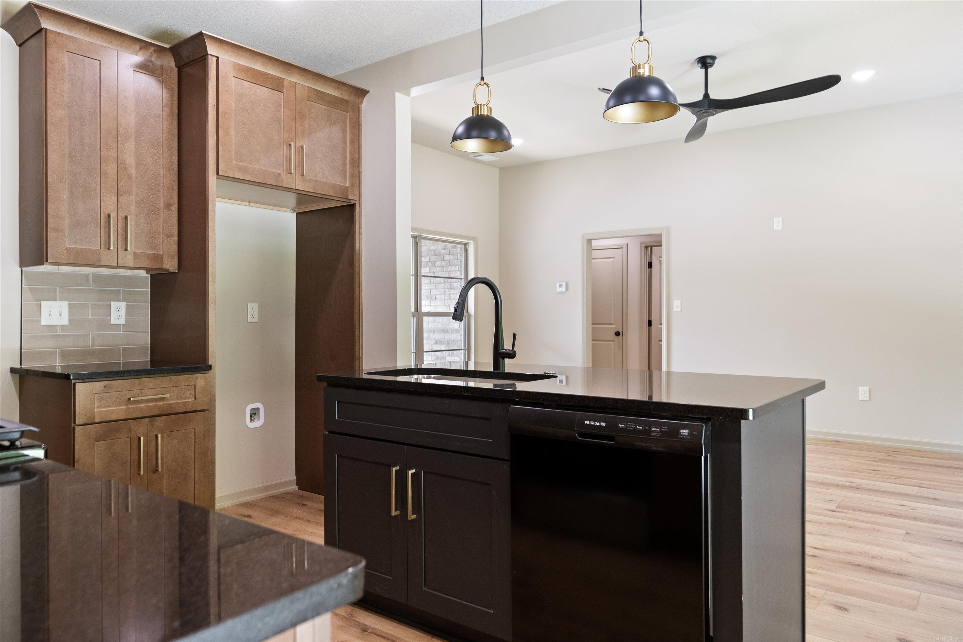 419 Gia Bono, AR 72416