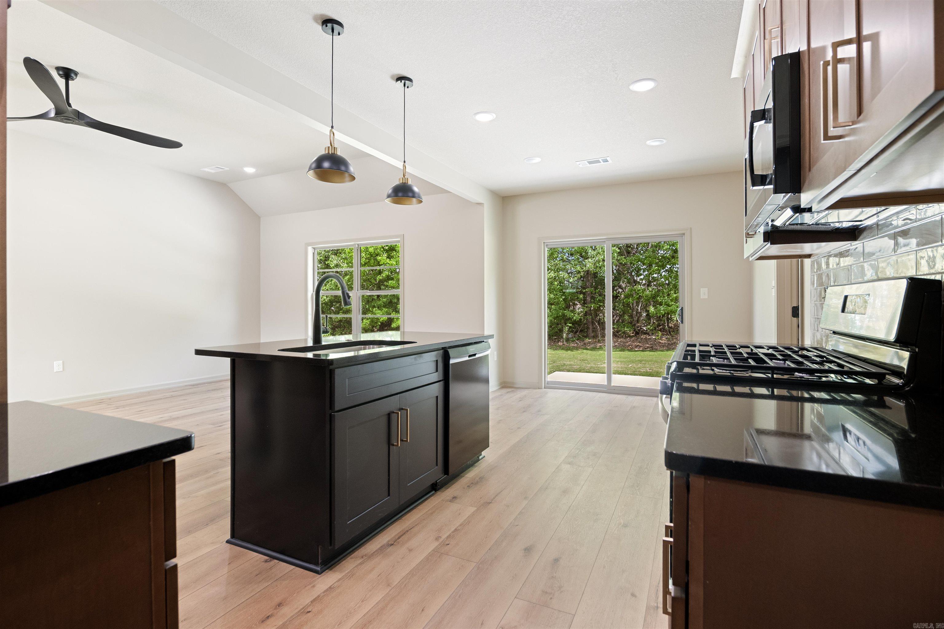 419 Gia Bono, AR 72416