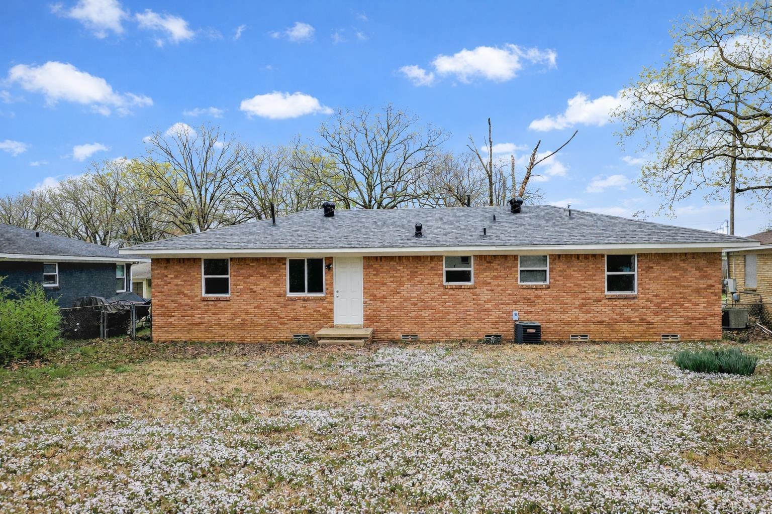 4518 Olive North Little Rock, AR 72116