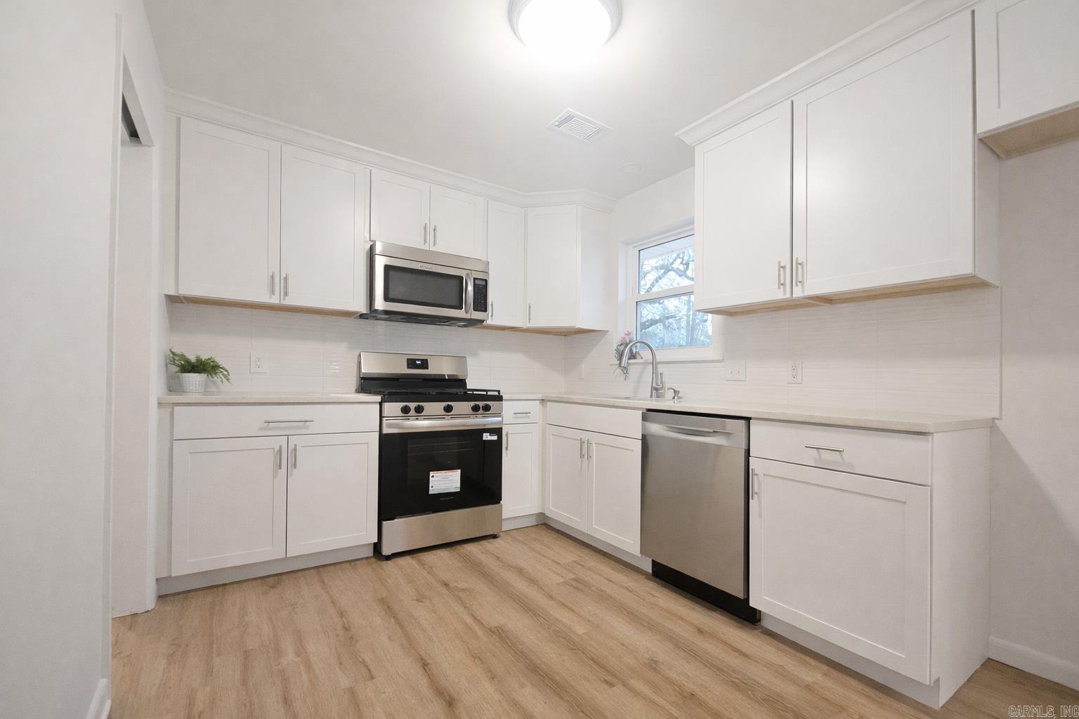 4518 Olive North Little Rock, AR 72116