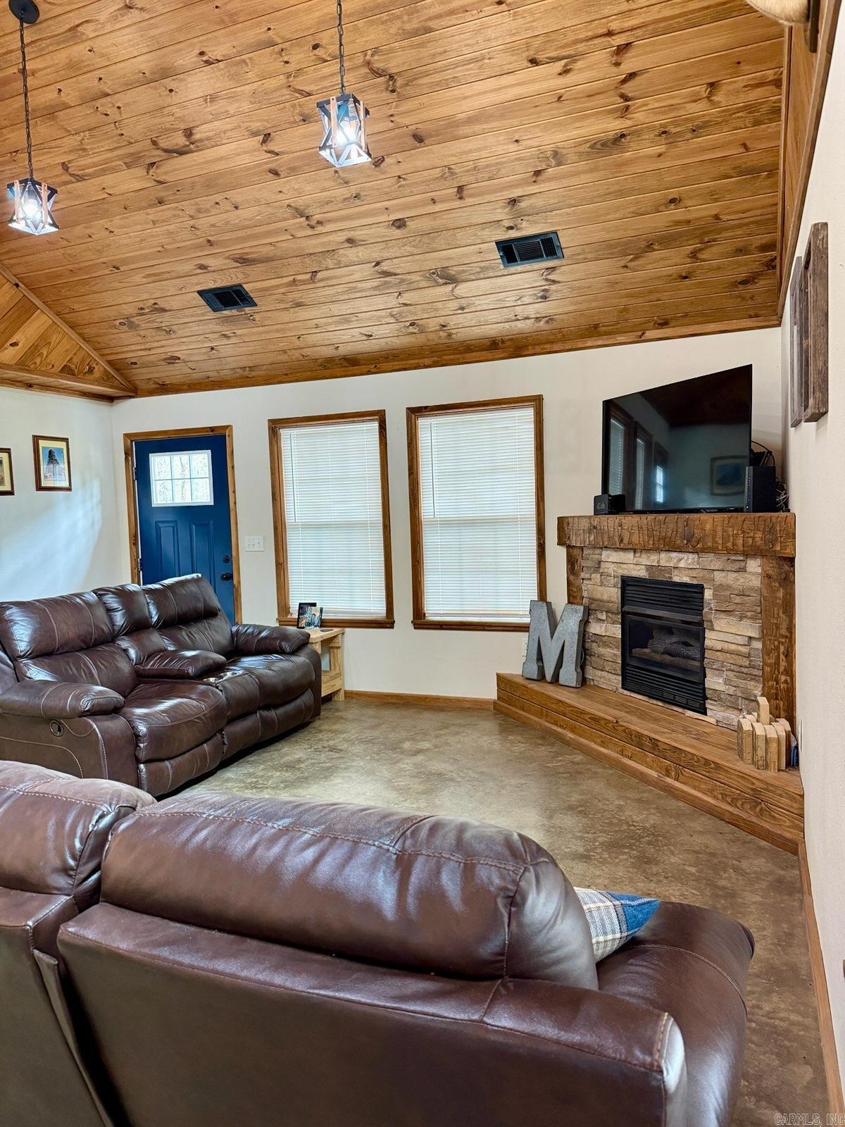 6 Miners  Mount Ida, AR