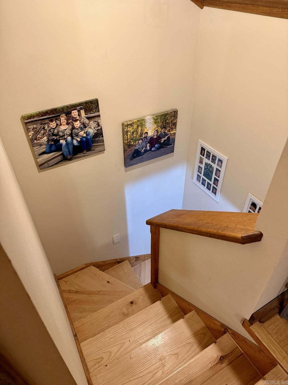 6 Miners  Mount Ida, AR