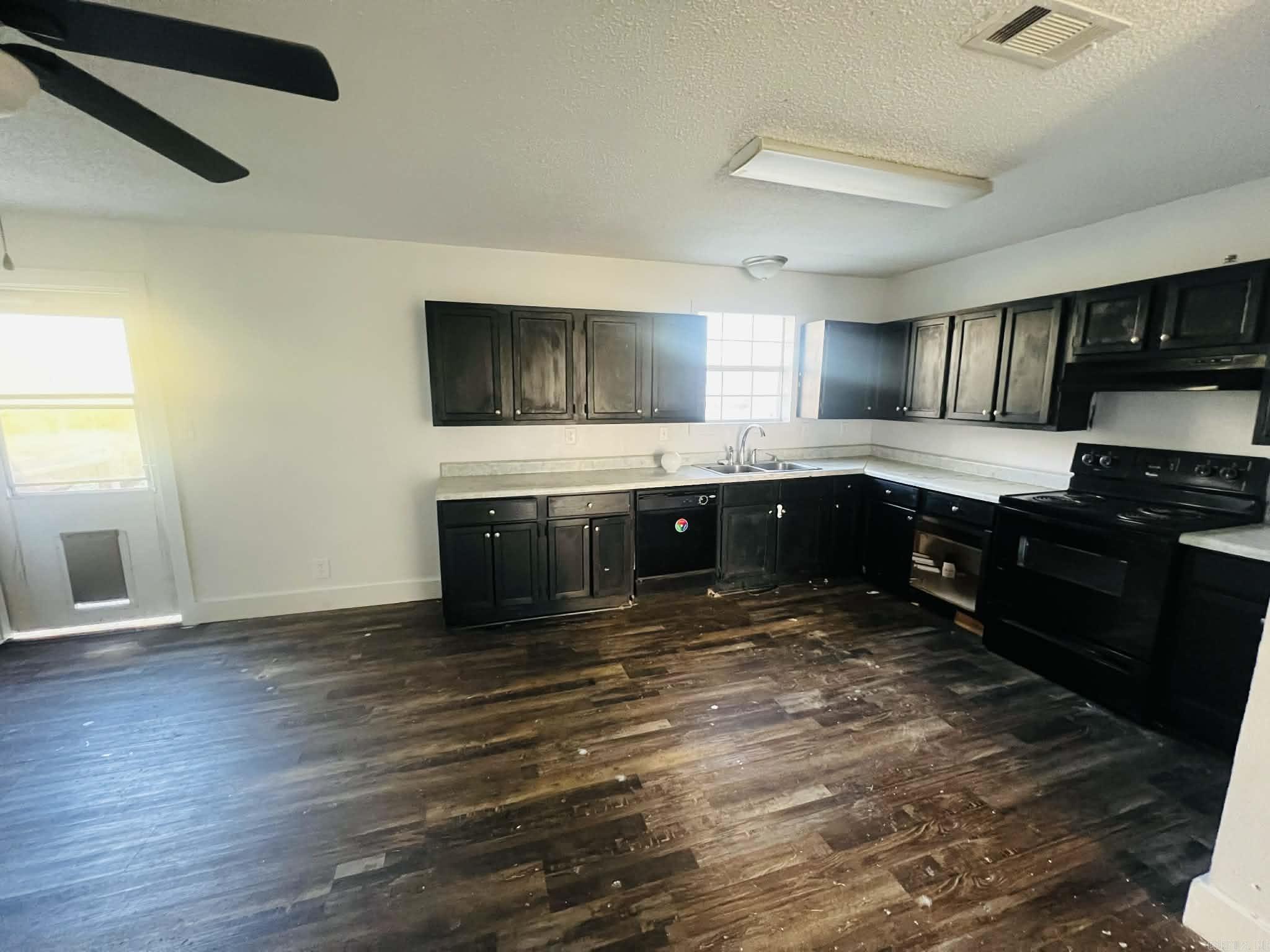 723 E Center  Beebe, AR