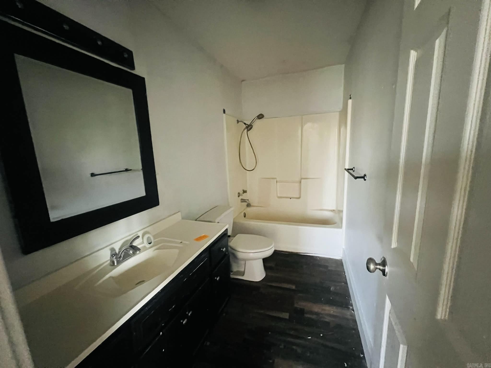 723 E Center  Beebe, AR