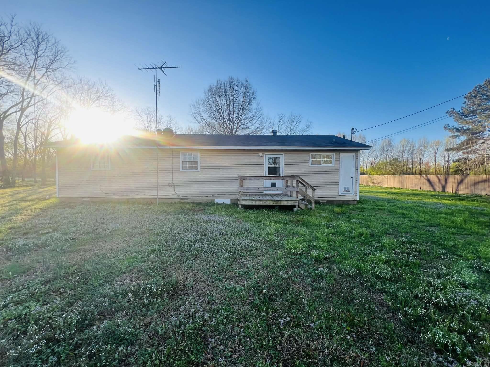 723 E Center  Beebe, AR