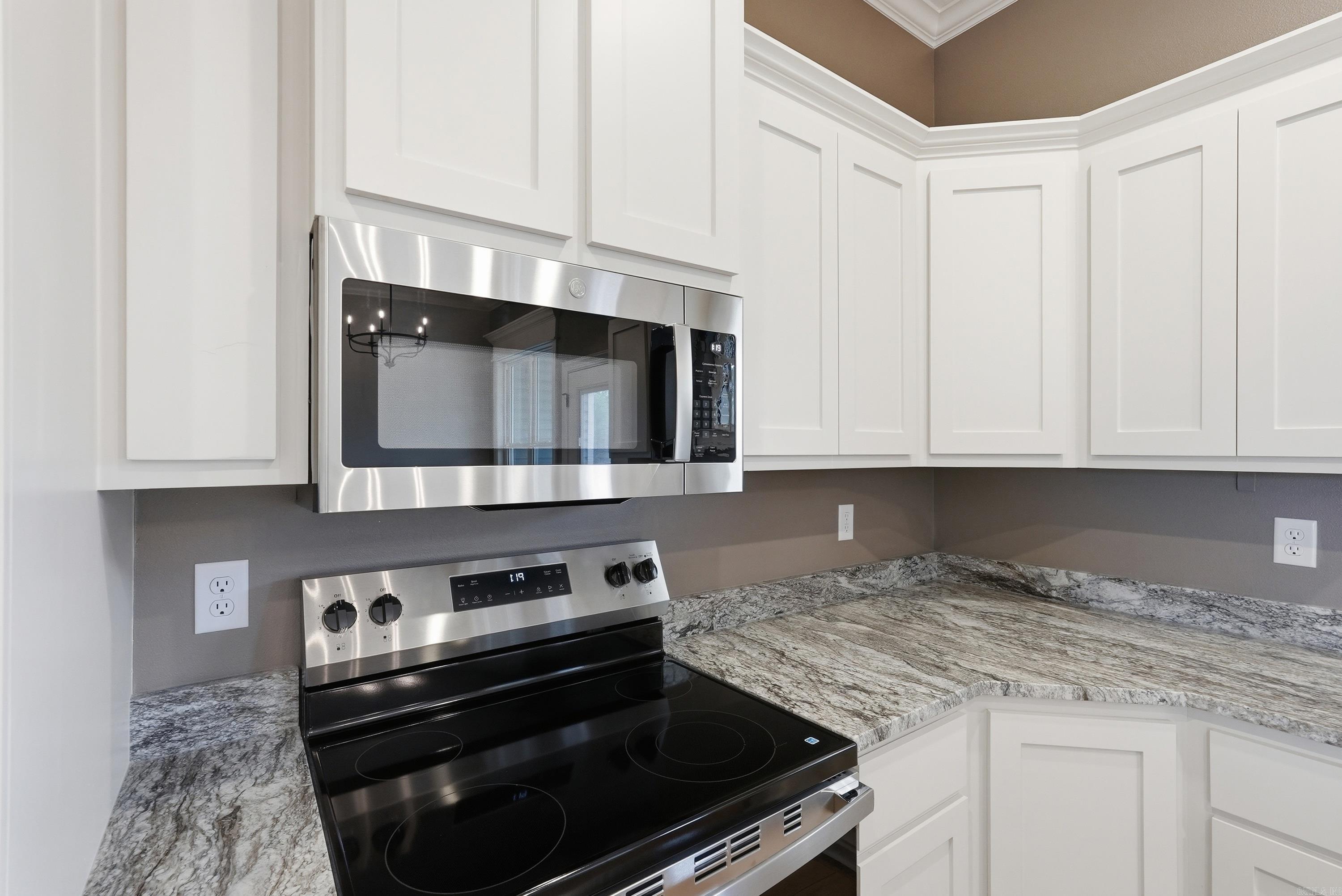 300 Doe  Hensley, AR