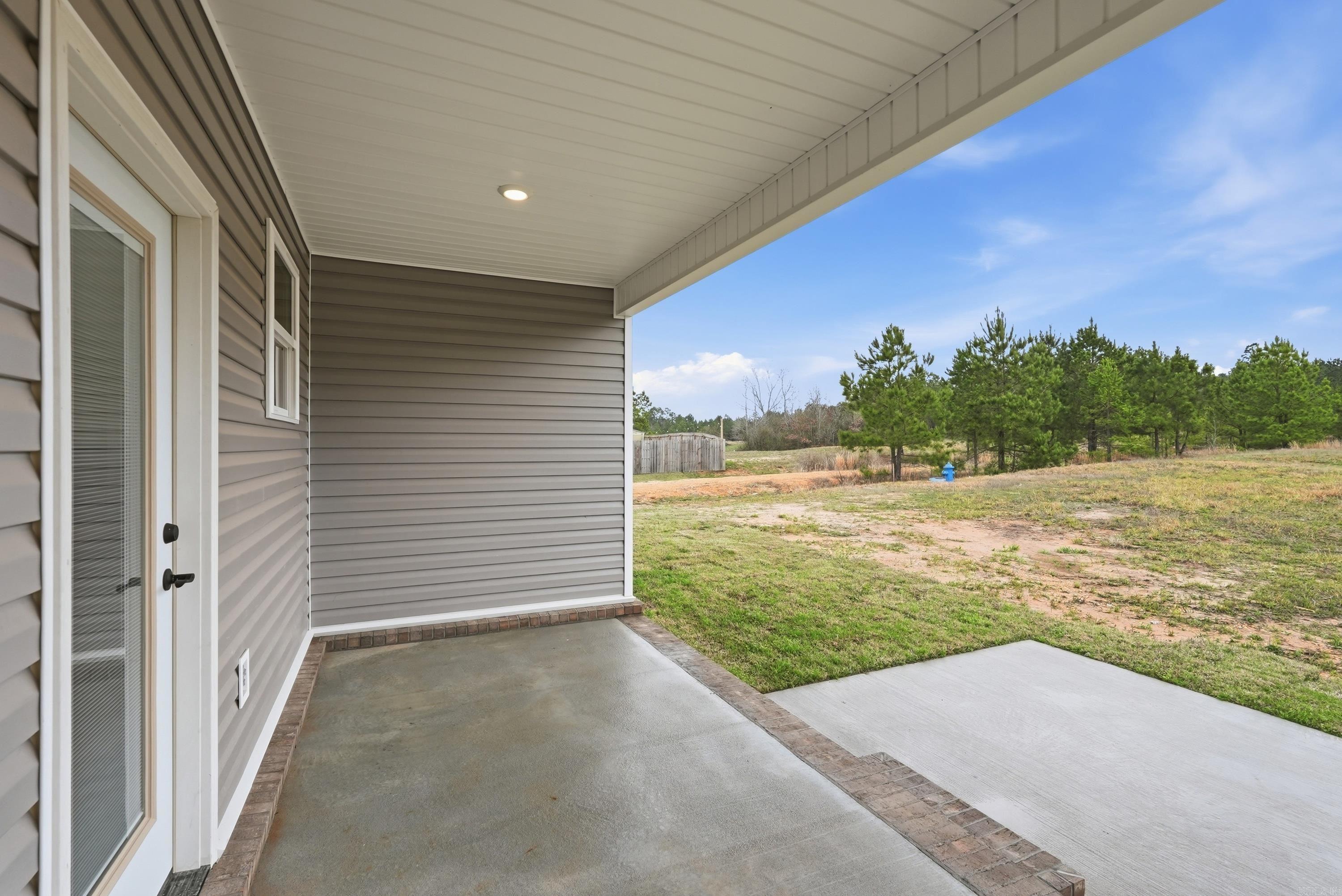 300 Doe  Hensley, AR