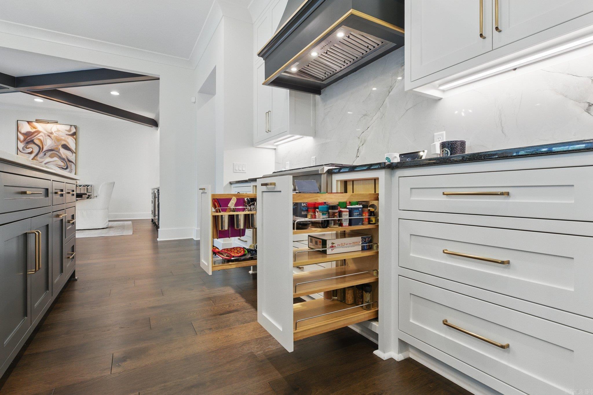 125 Hallen  Little Rock, AR