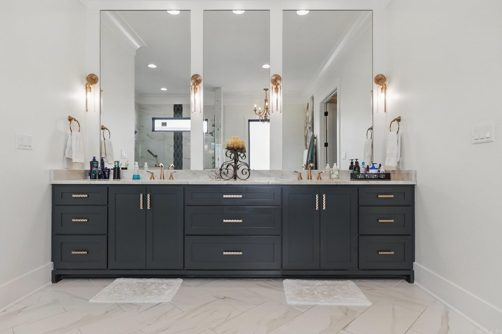 125 Hallen  Little Rock, AR