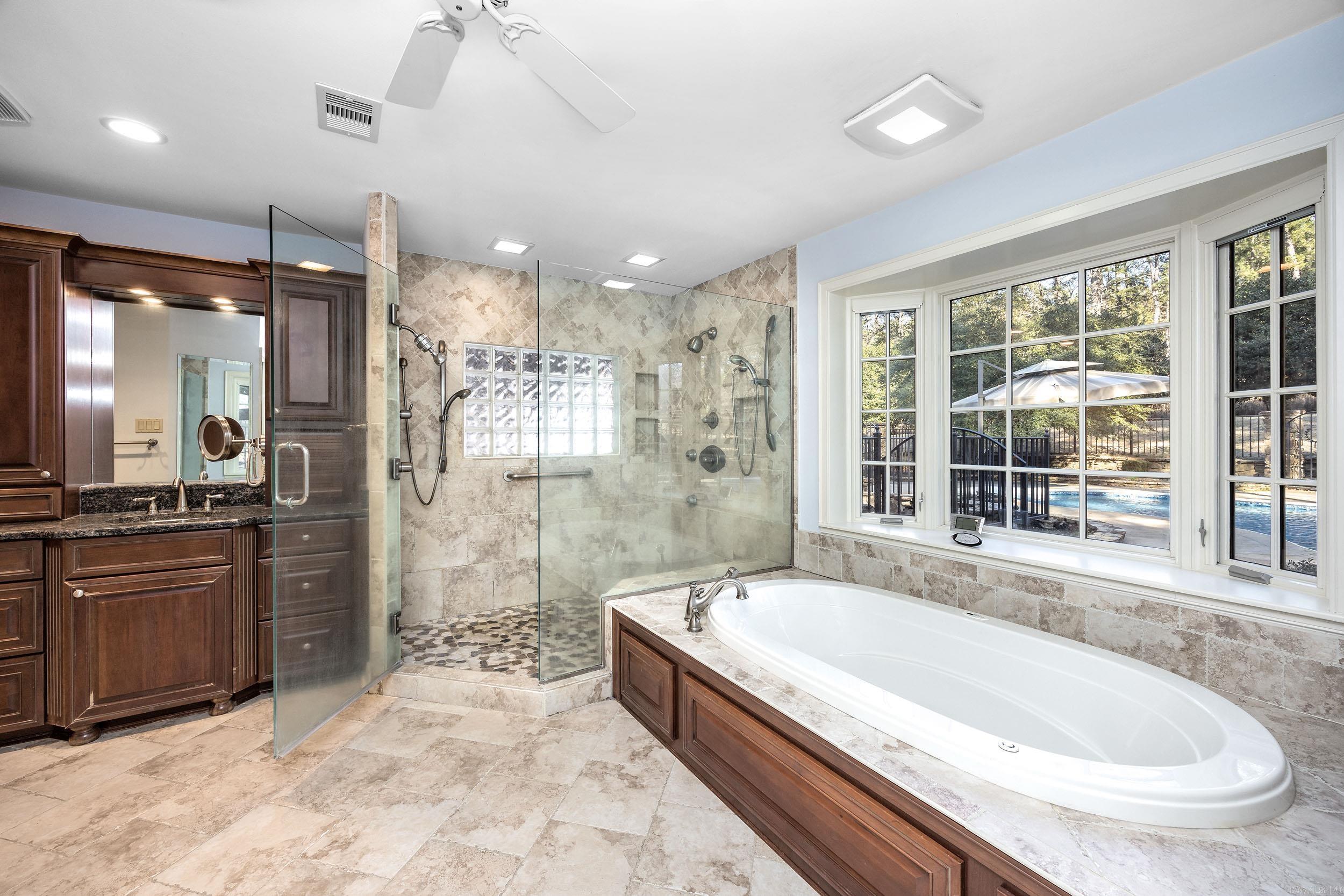 332 Bear  Conway, AR