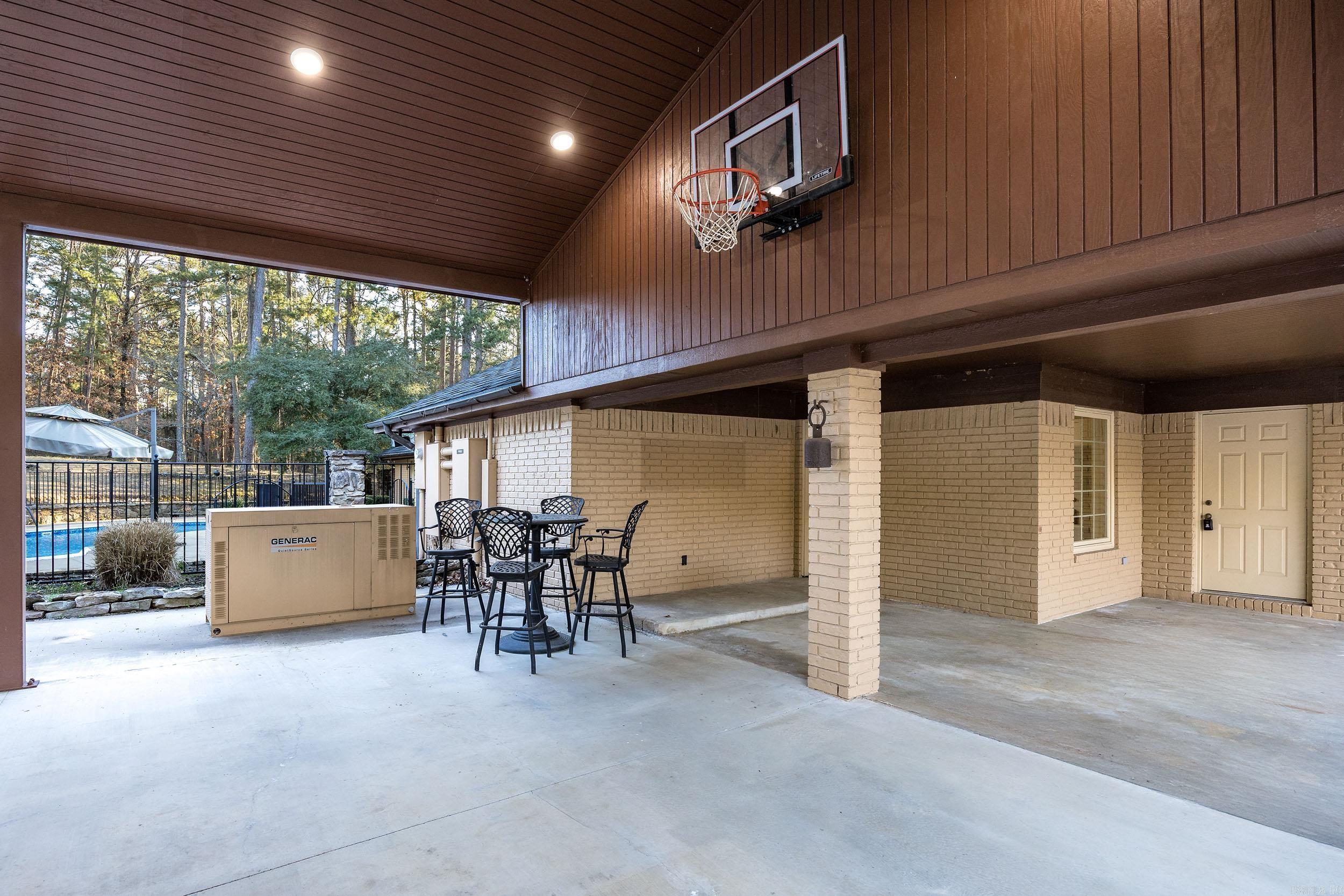 332 Bear  Conway, AR