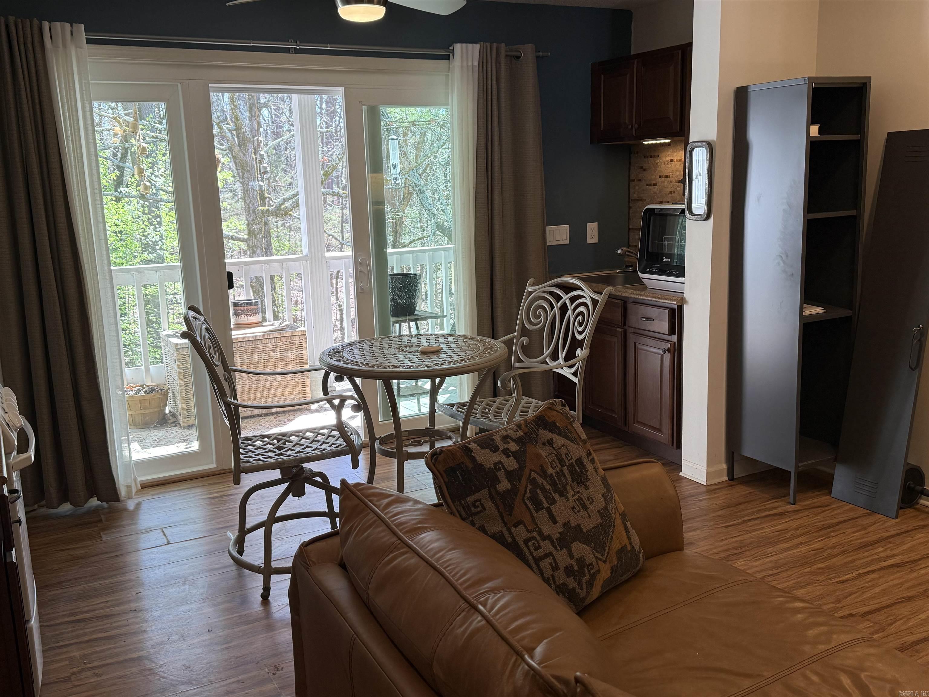 3006 Summerhill Place  Fairfield Bay, AR