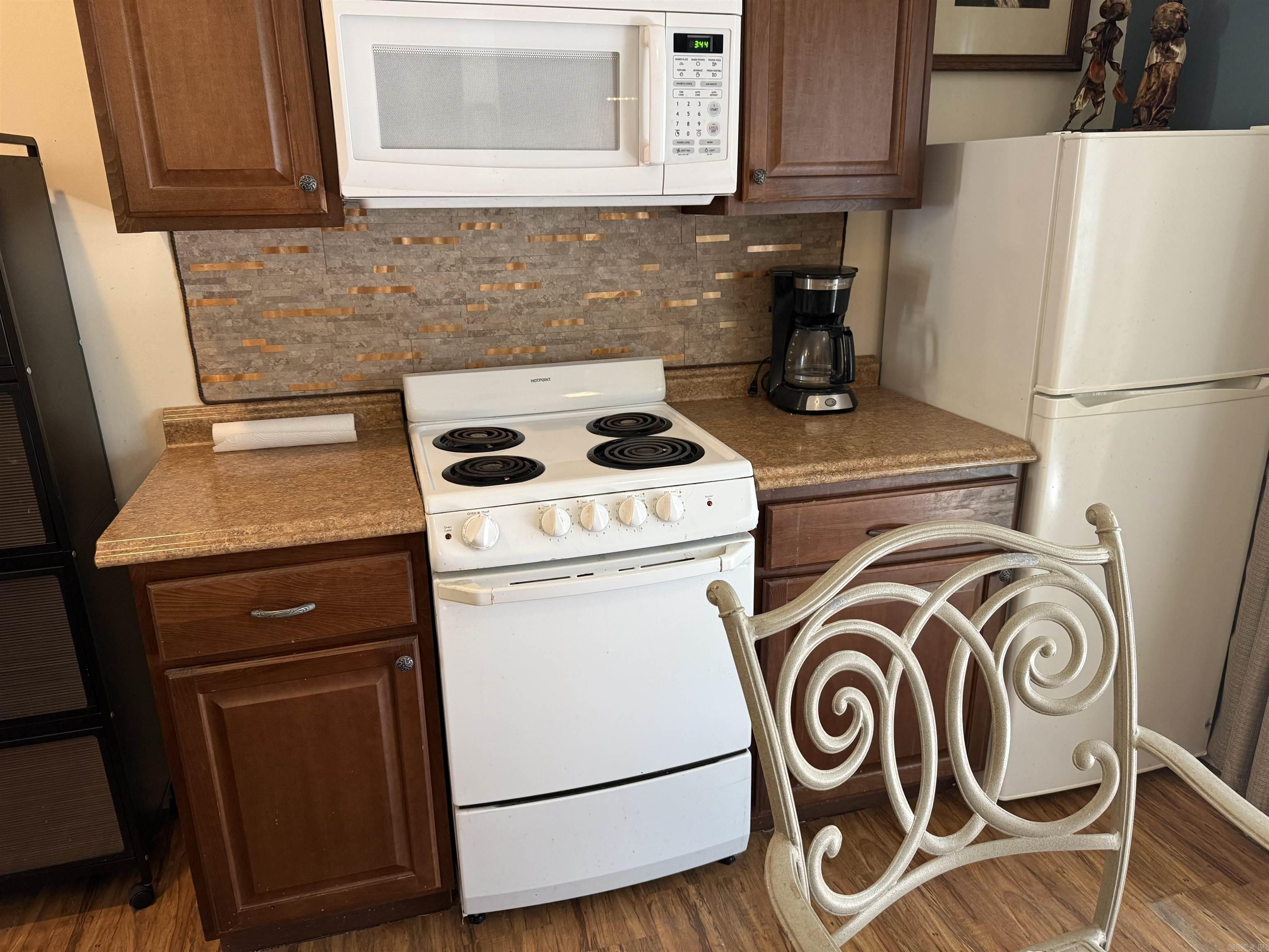 3006 Summerhill Place  Fairfield Bay, AR