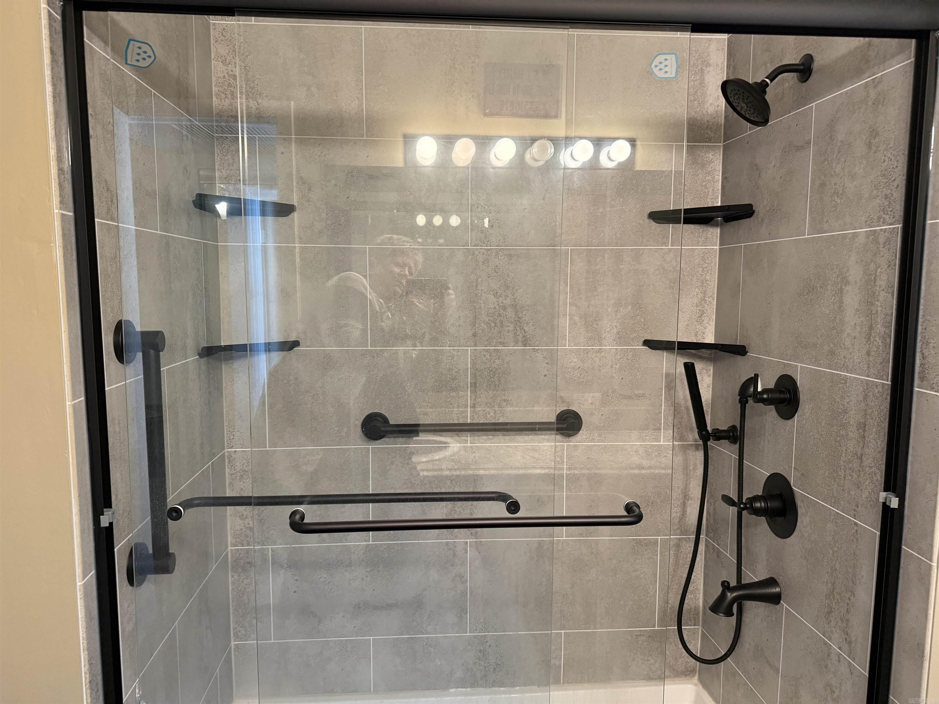 3006 Summerhill Place  Fairfield Bay, AR