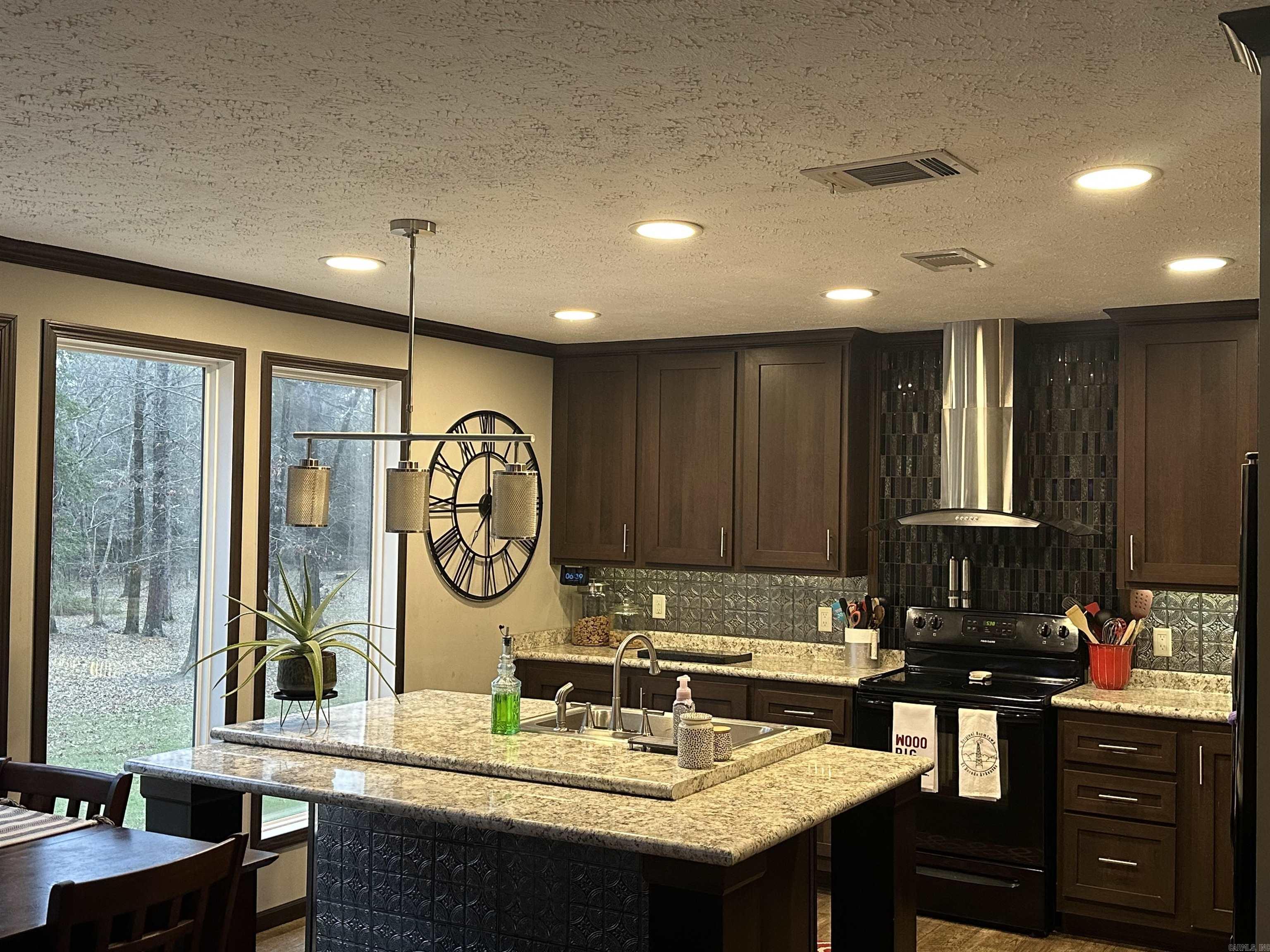 379 Dry Creek  El Dorado, AR