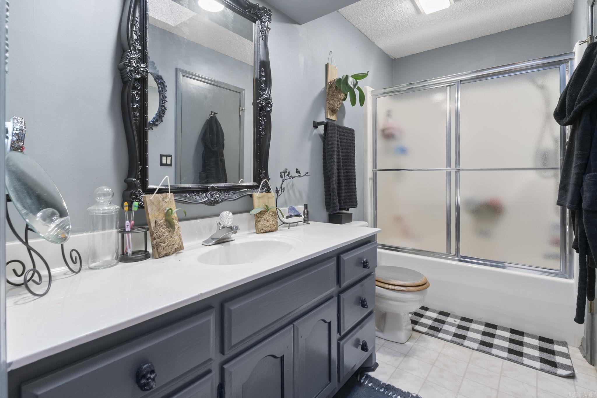 17 Badalona  Hot Springs, AR