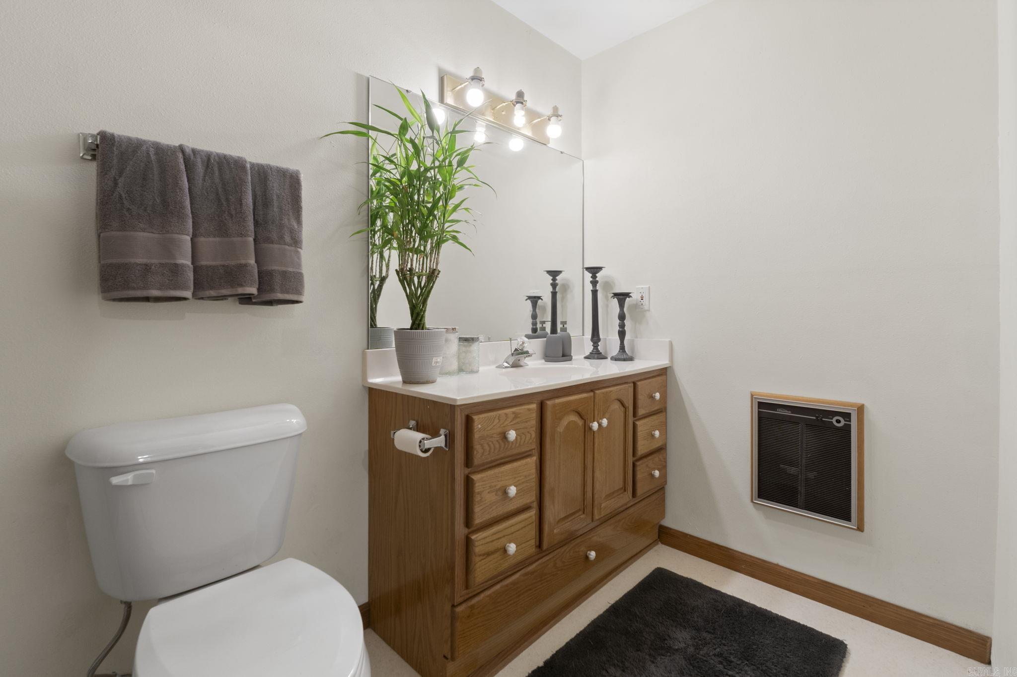 17 Badalona  Hot Springs, AR