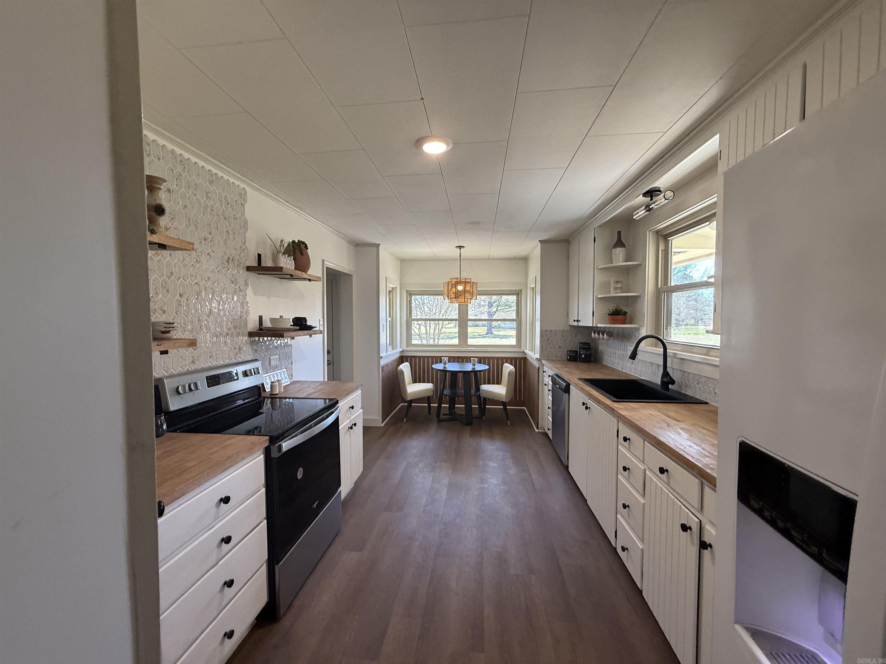 1981 HWY 63  Hoxie, AR