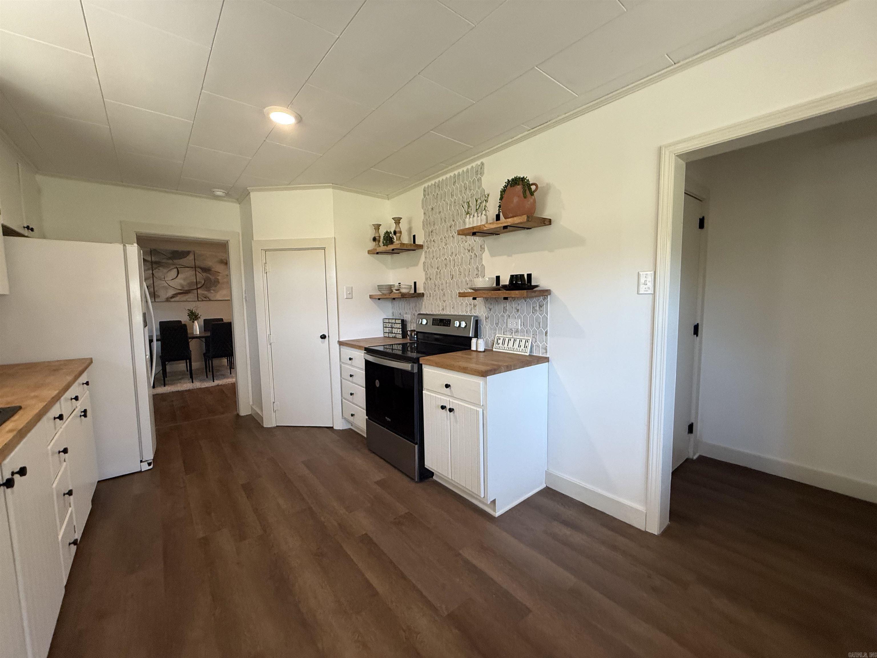 1981 HWY 63  Hoxie, AR