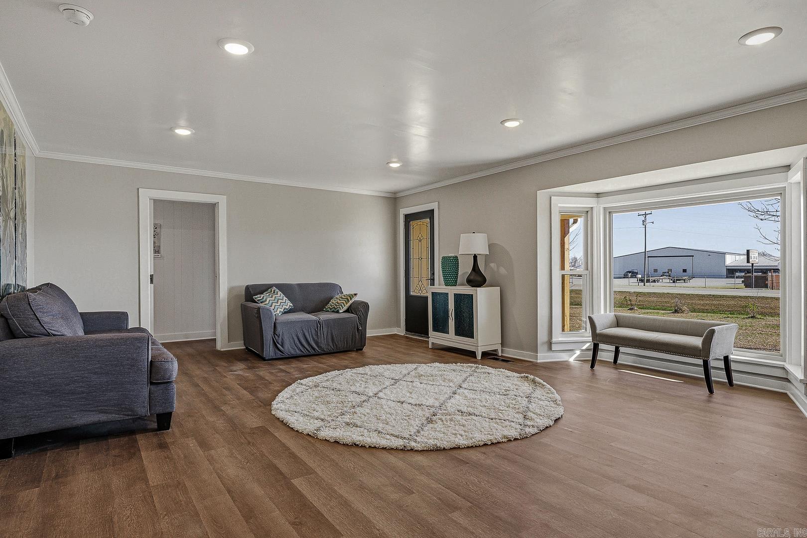 1981 HWY 63 Hoxie, AR 72433