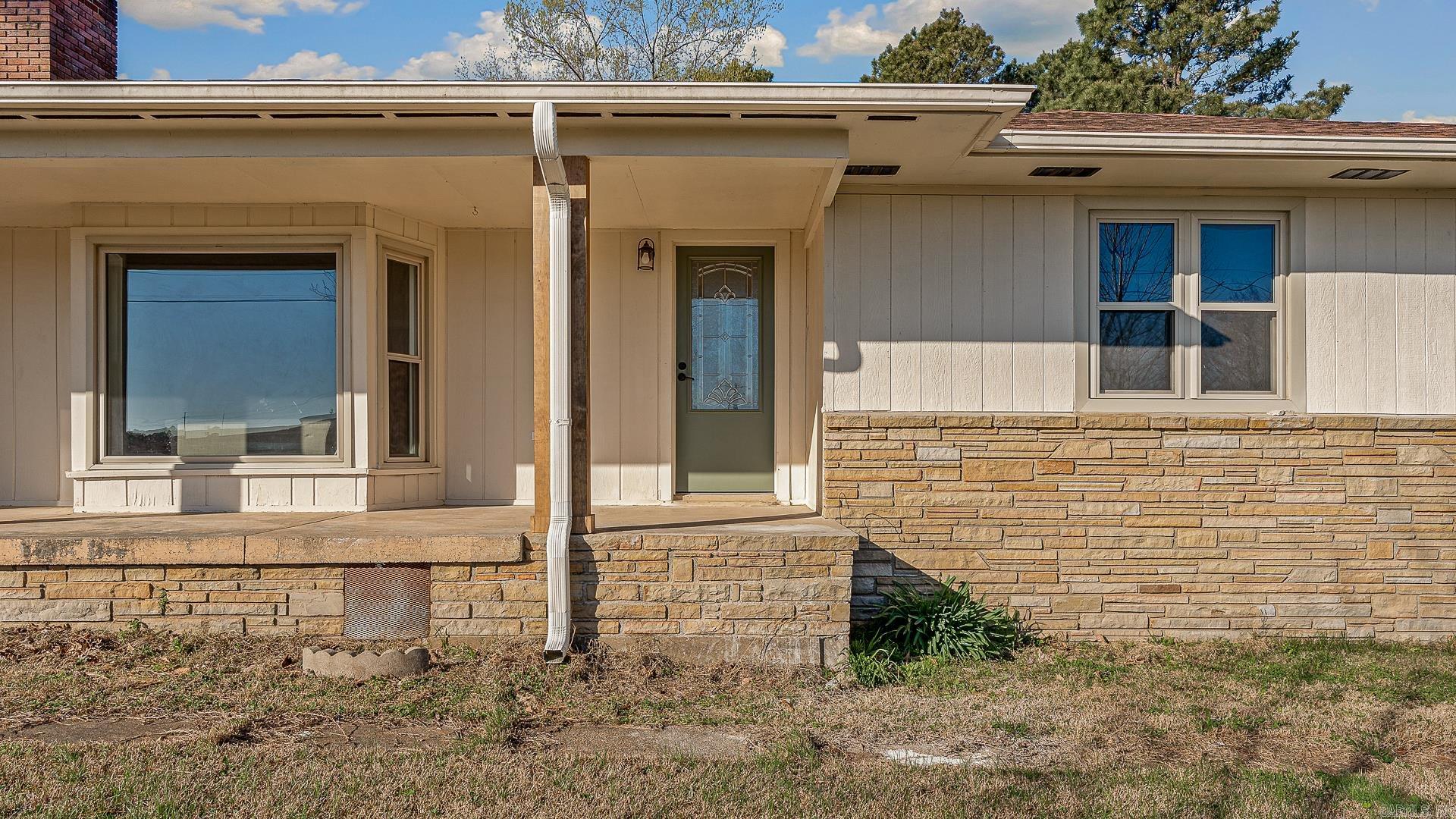 1981 HWY 63 Hoxie, AR 72433