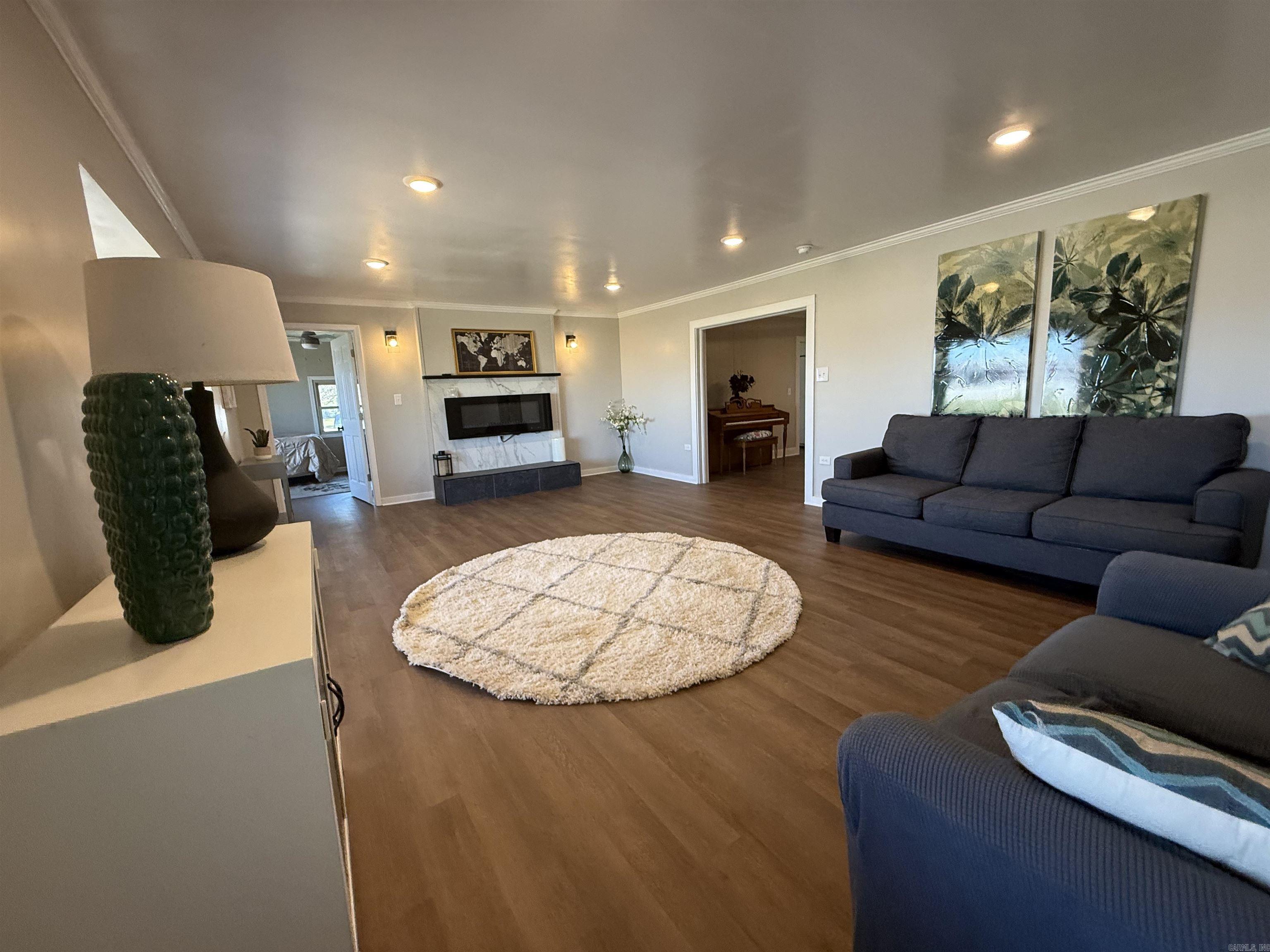 1981 HWY 63  Hoxie, AR