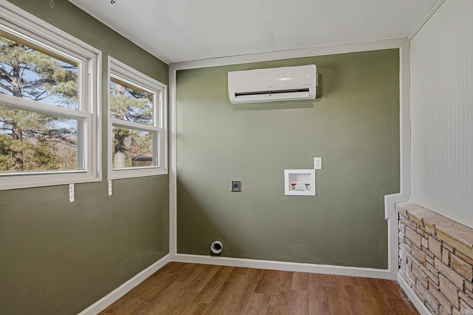 1981 HWY 63 Hoxie, AR 72433