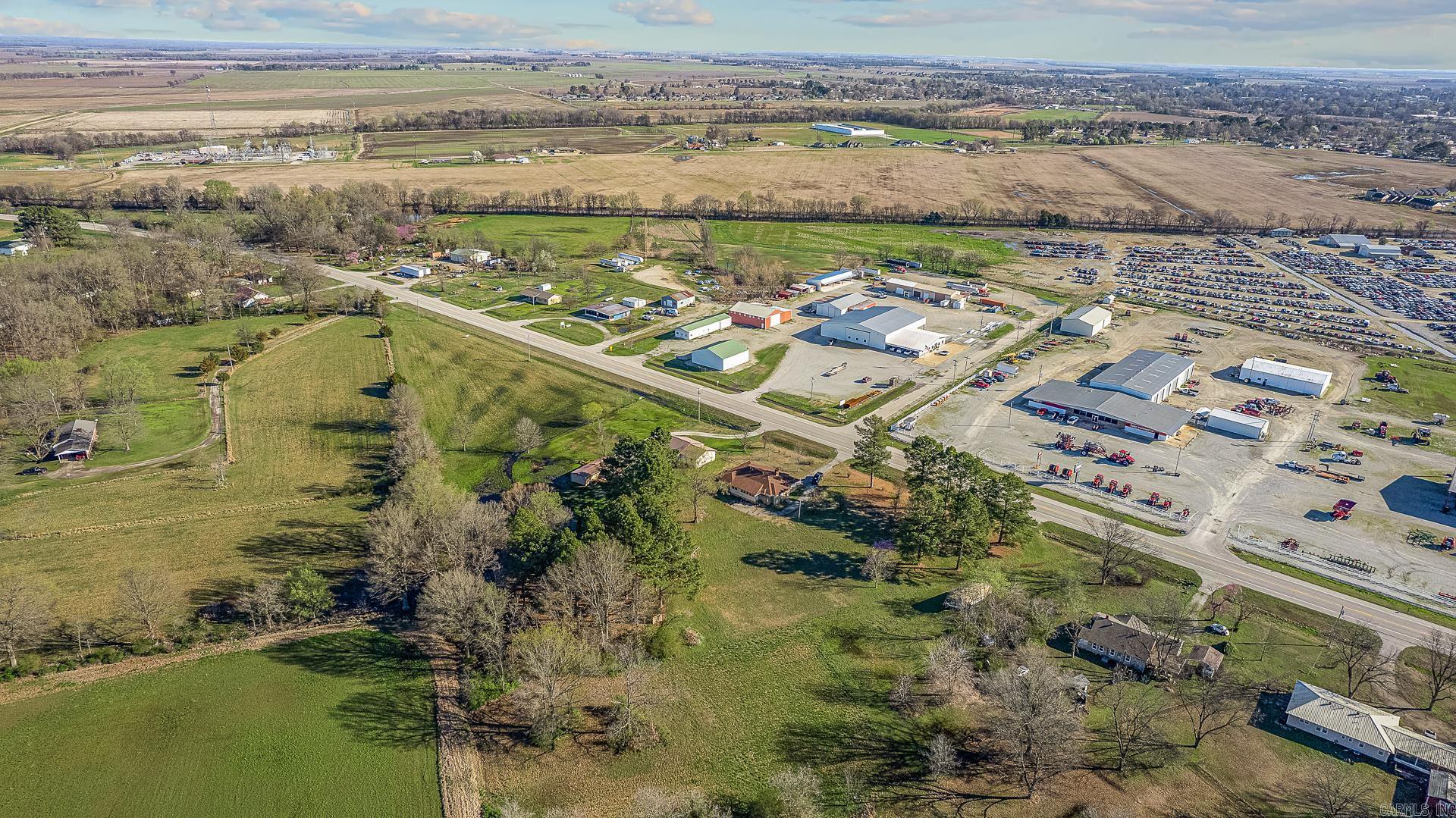 1981 HWY 63 Hoxie, AR 72433