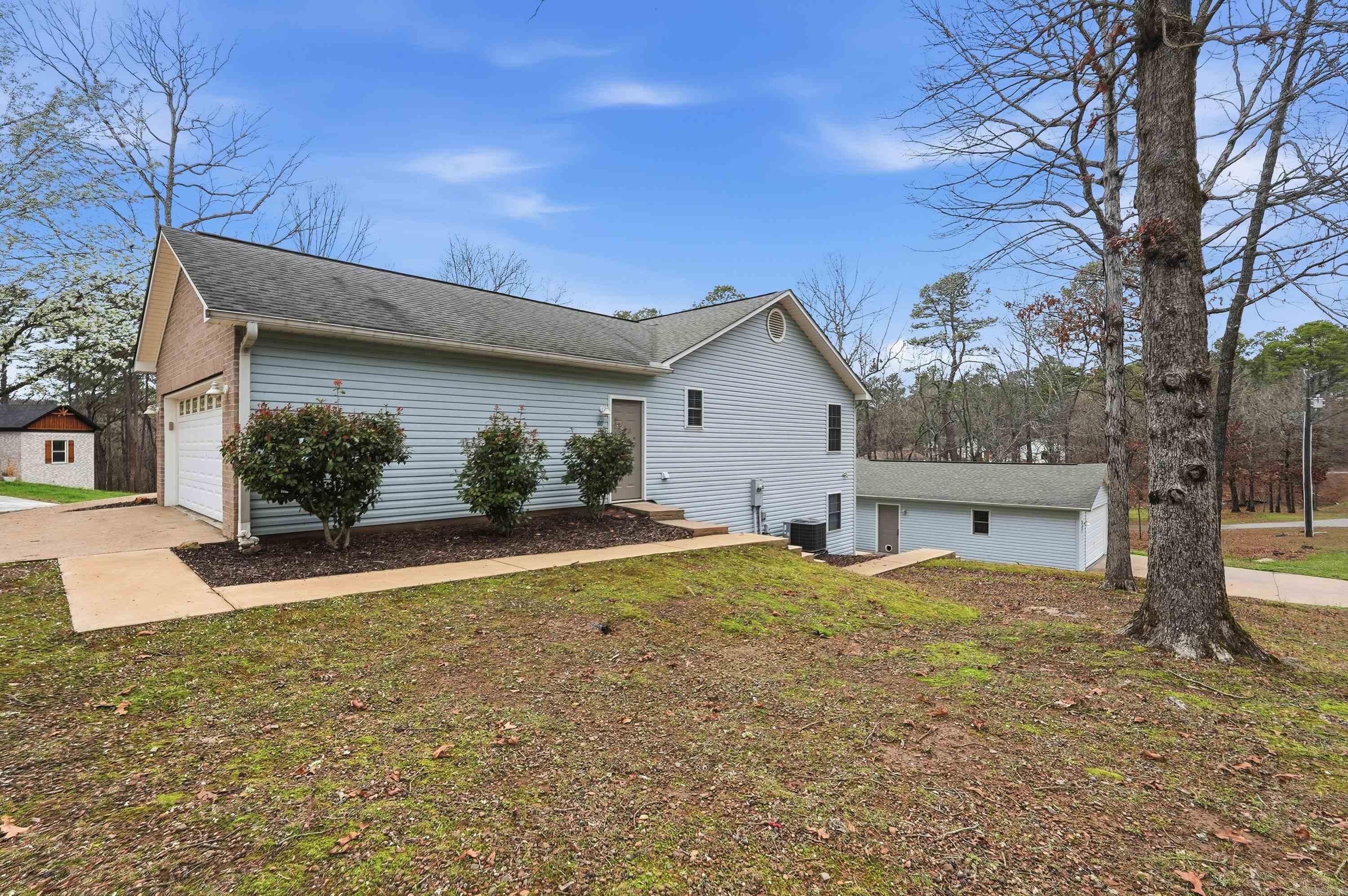 60 Red Fox  Greers Ferry, AR