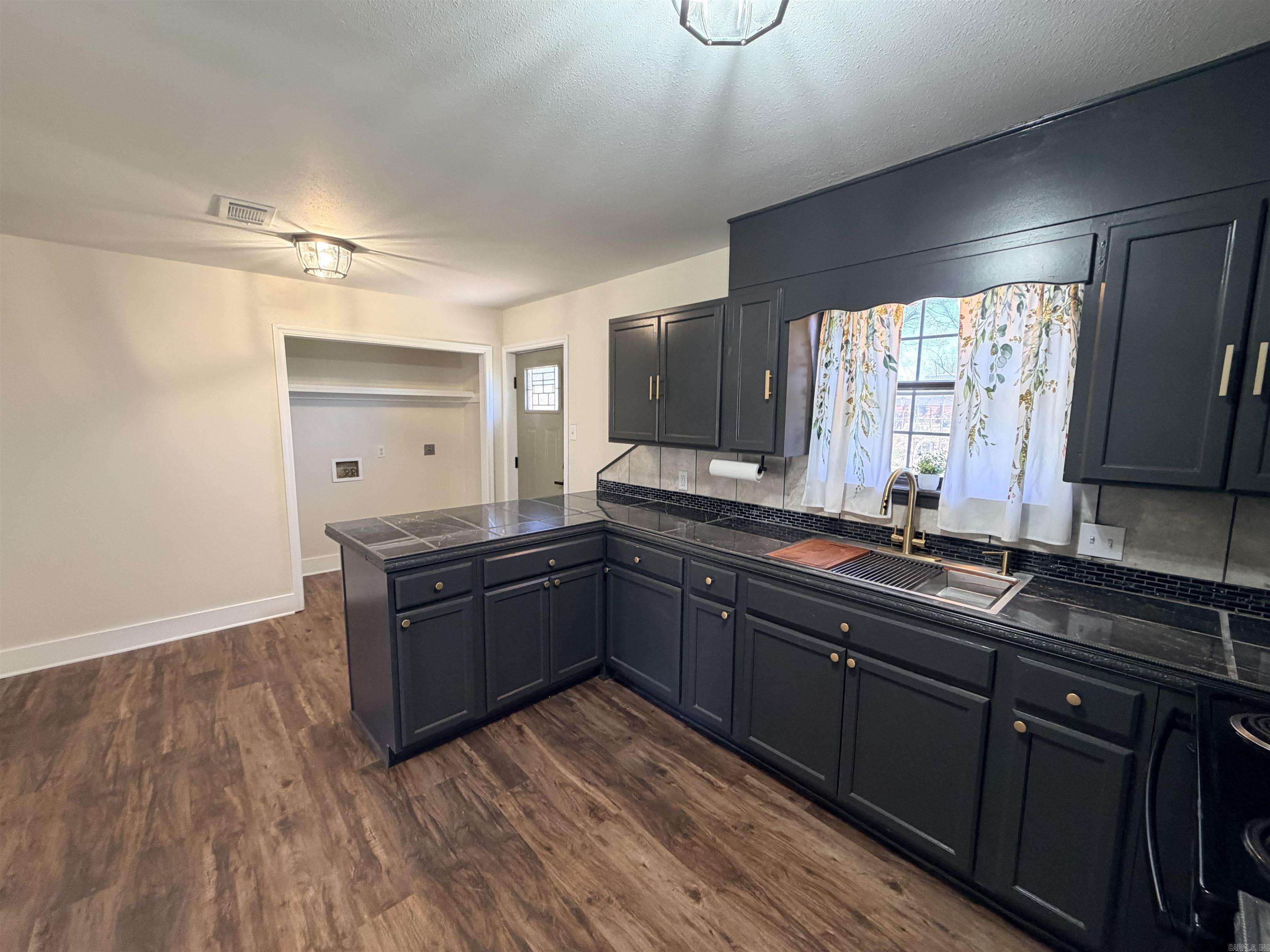 519 Frank t bunton  Lonoke, AR