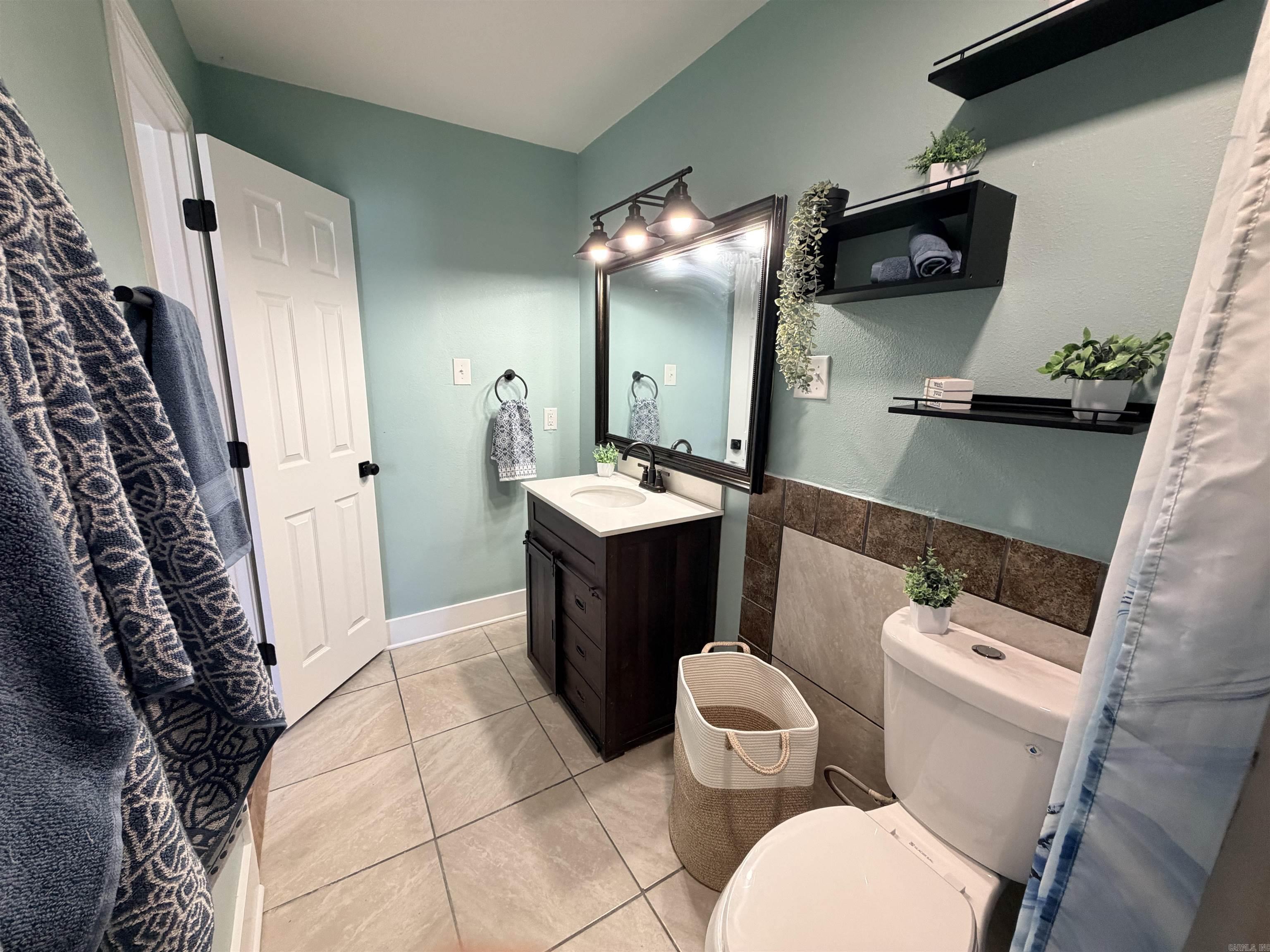 519 Frank t bunton  Lonoke, AR