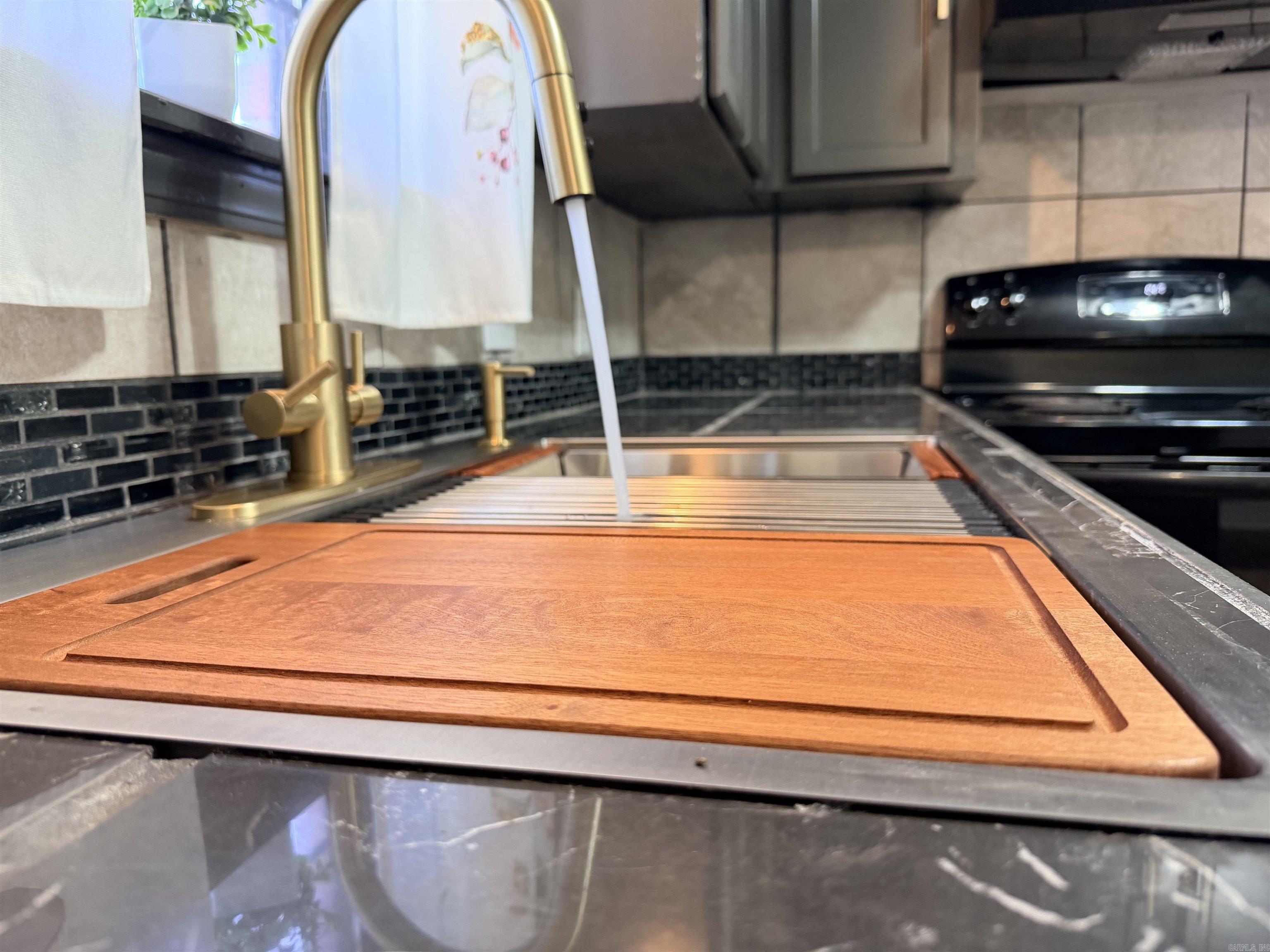 519 Frank t bunton  Lonoke, AR