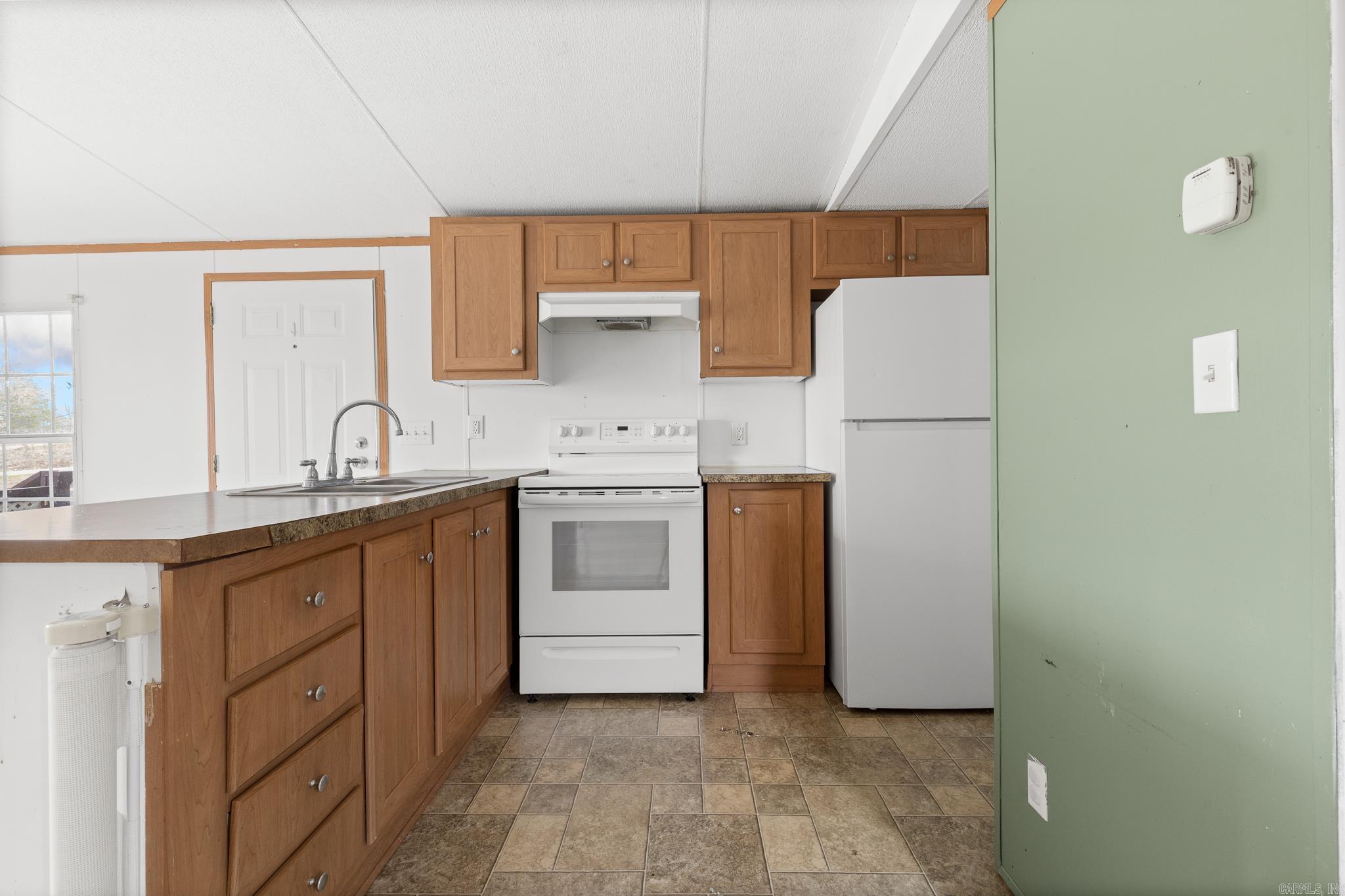 18581 West  Lead Hill, AR