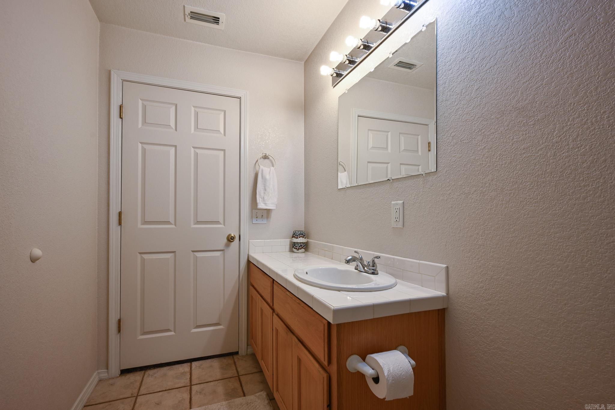 908 Orchard  Mena, AR