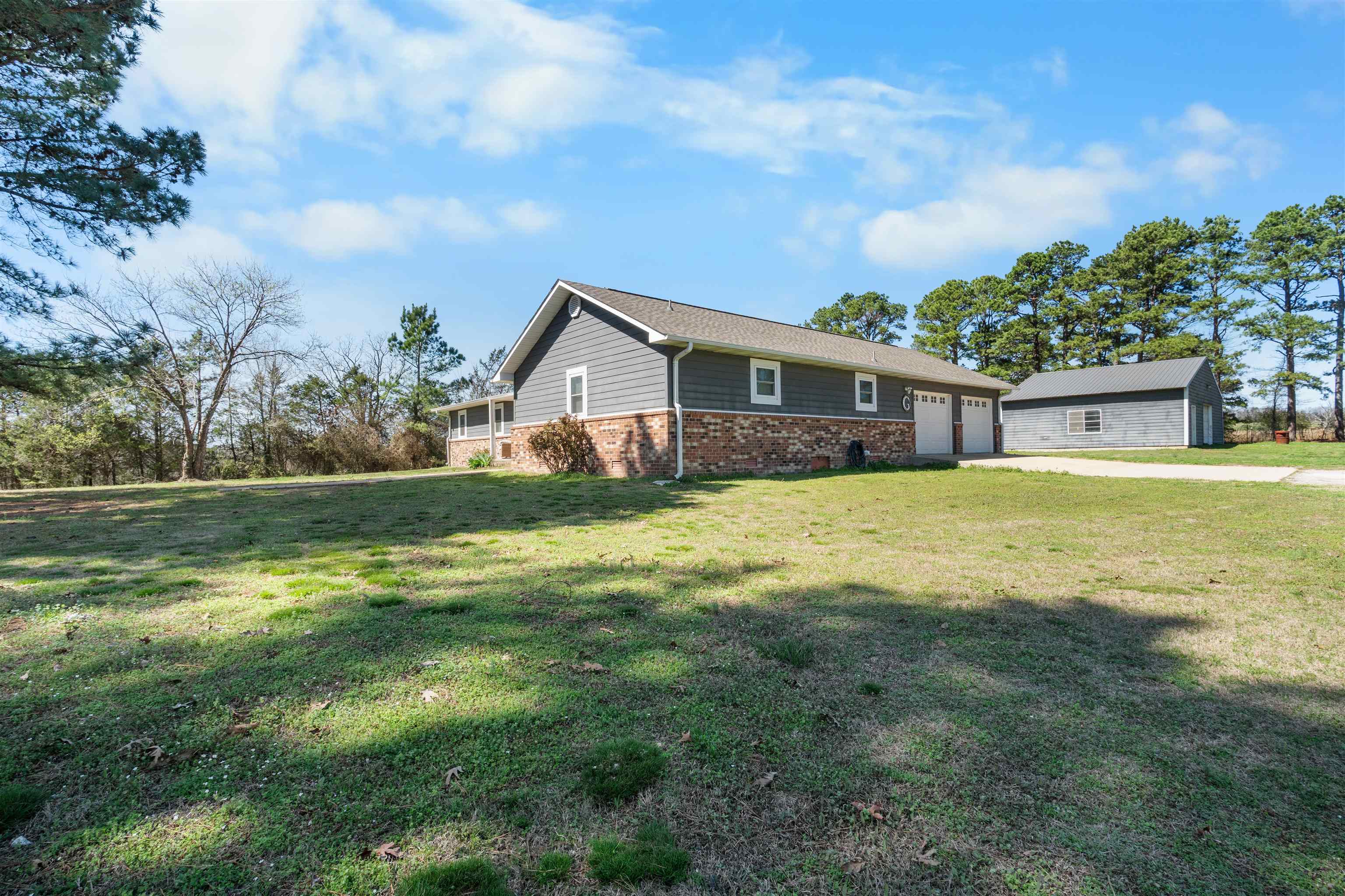 2373 West Road  Mount Pleasant, AR