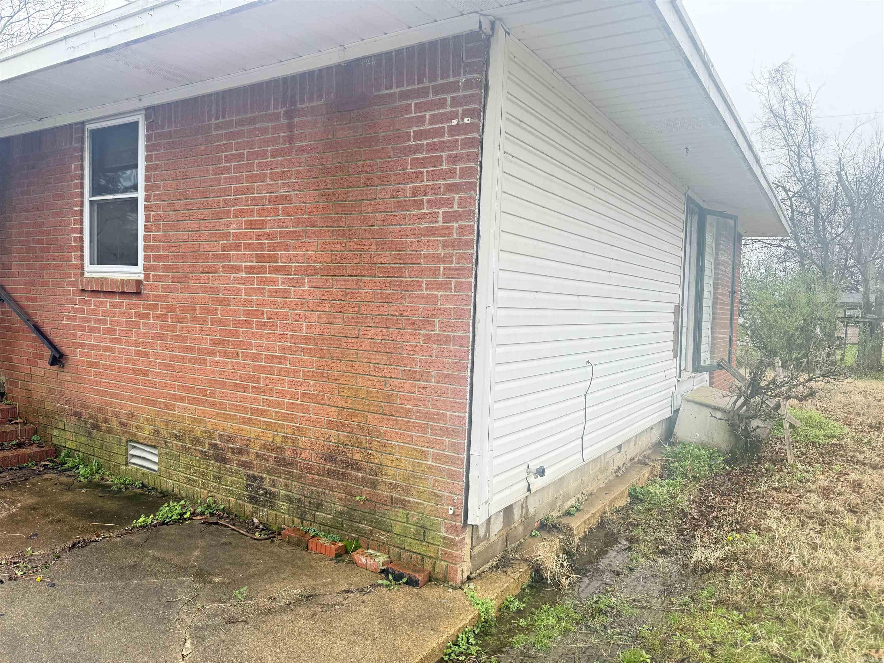 507 7th  Marked Tree, AR