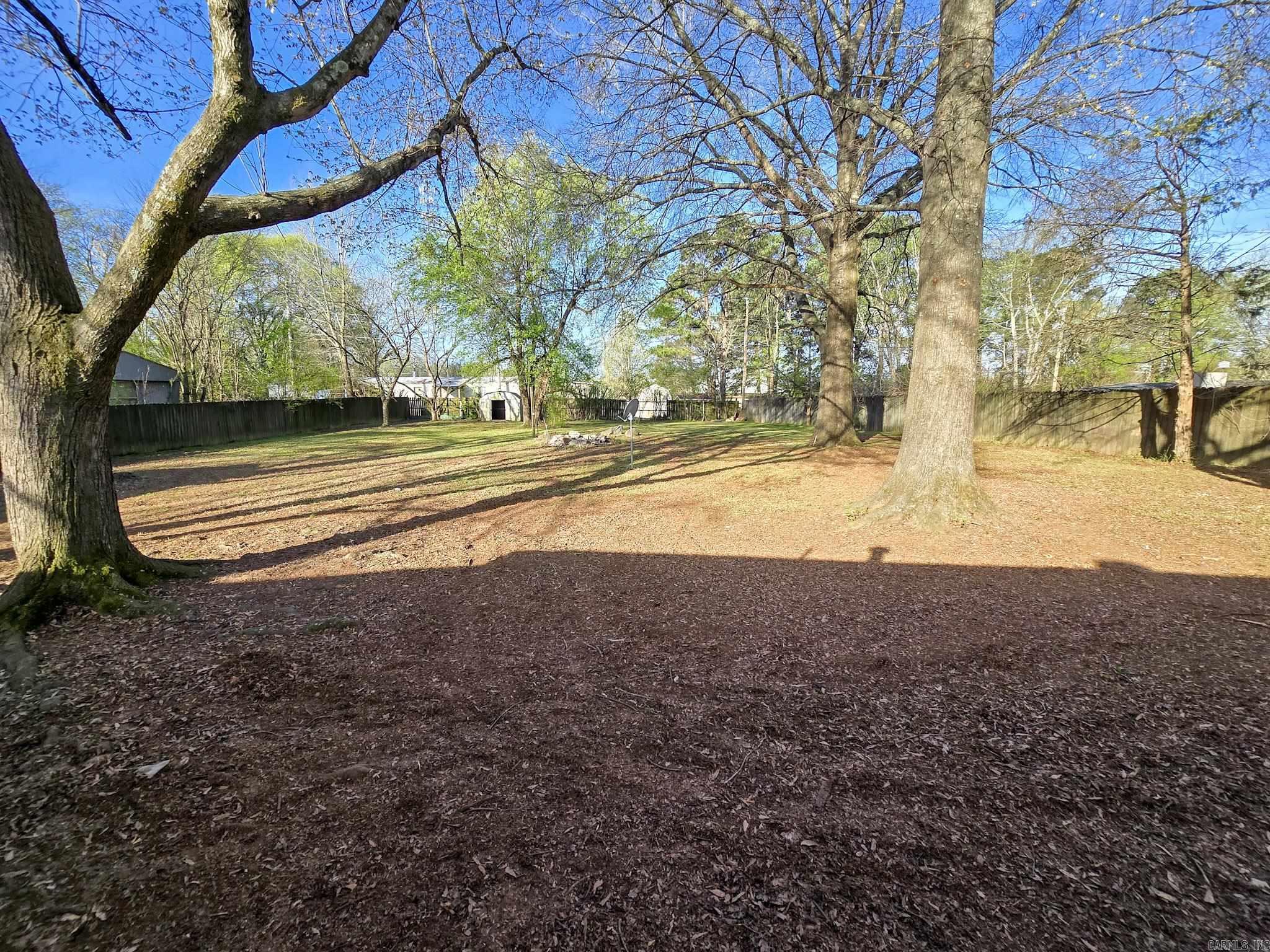 8201 Camelia  Benton, AR