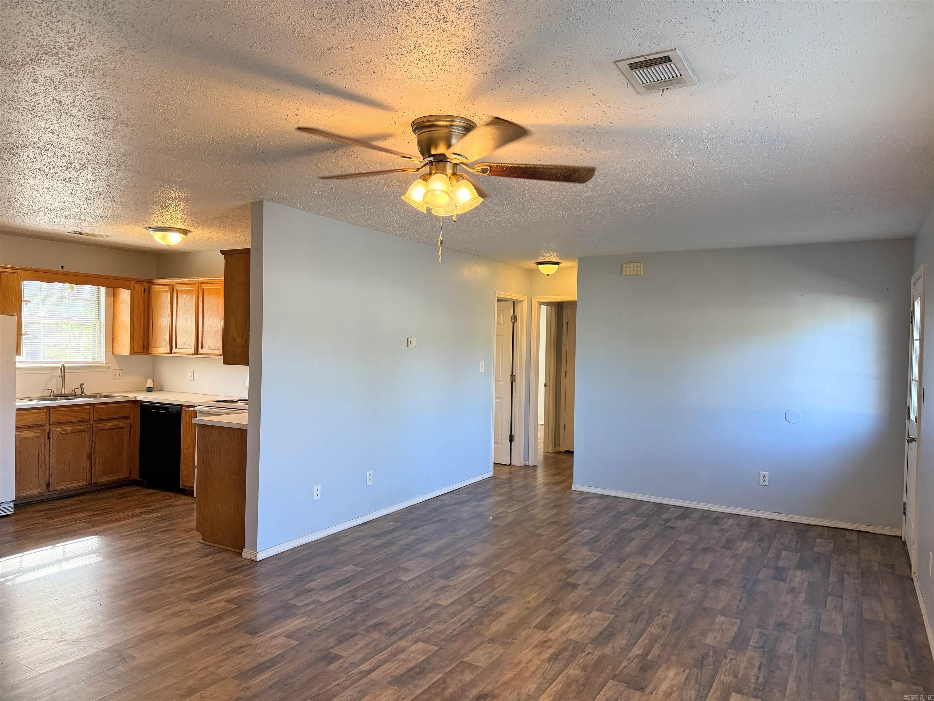 1801 W Cline  Clarksville, AR