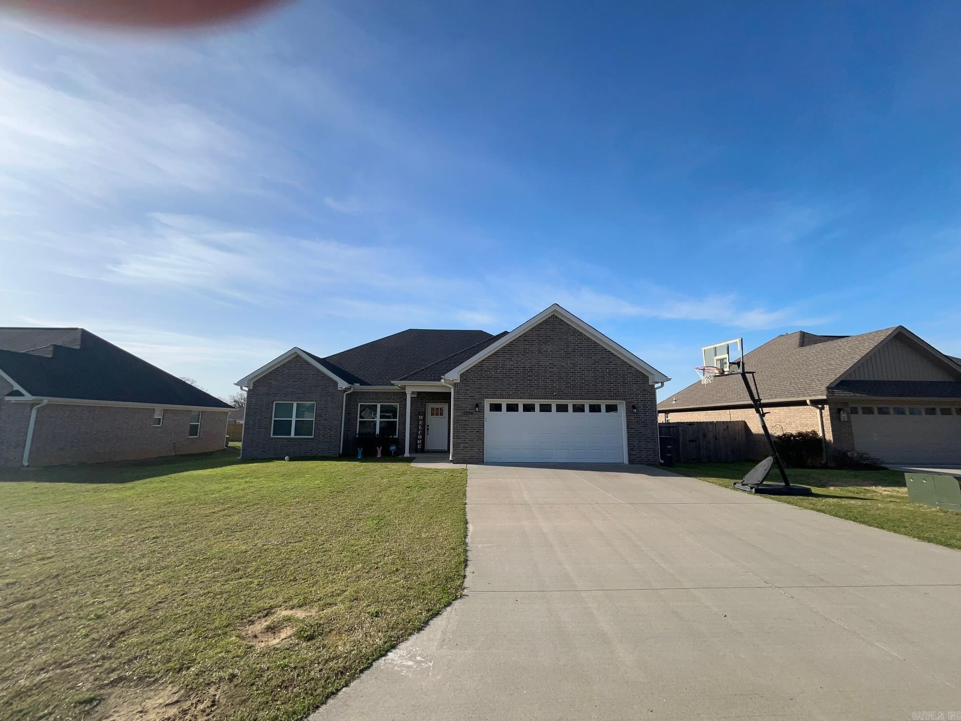 1300 Ridgefield Circle  Searcy, AR