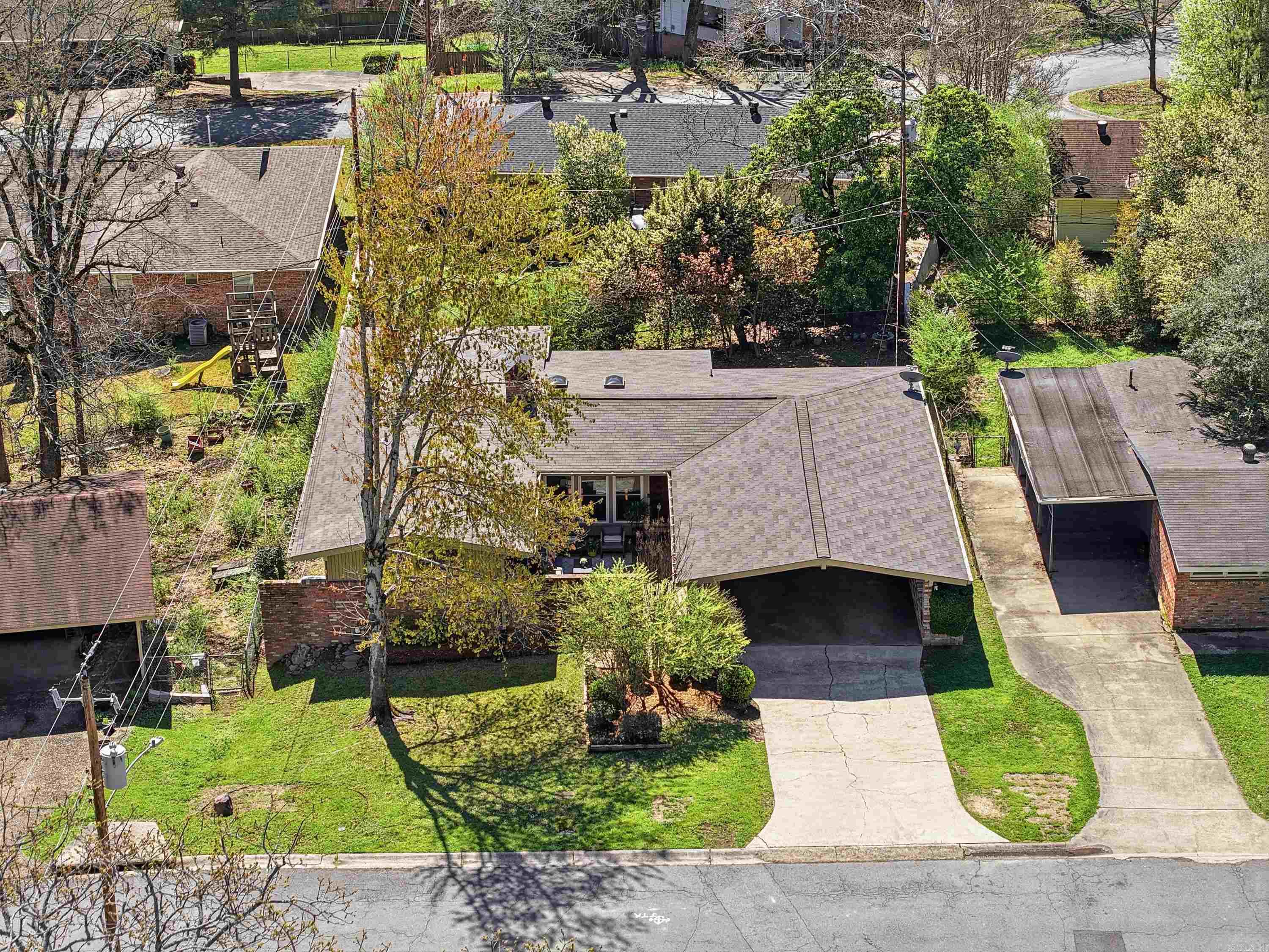 8301 Red Oak  Little Rock, AR