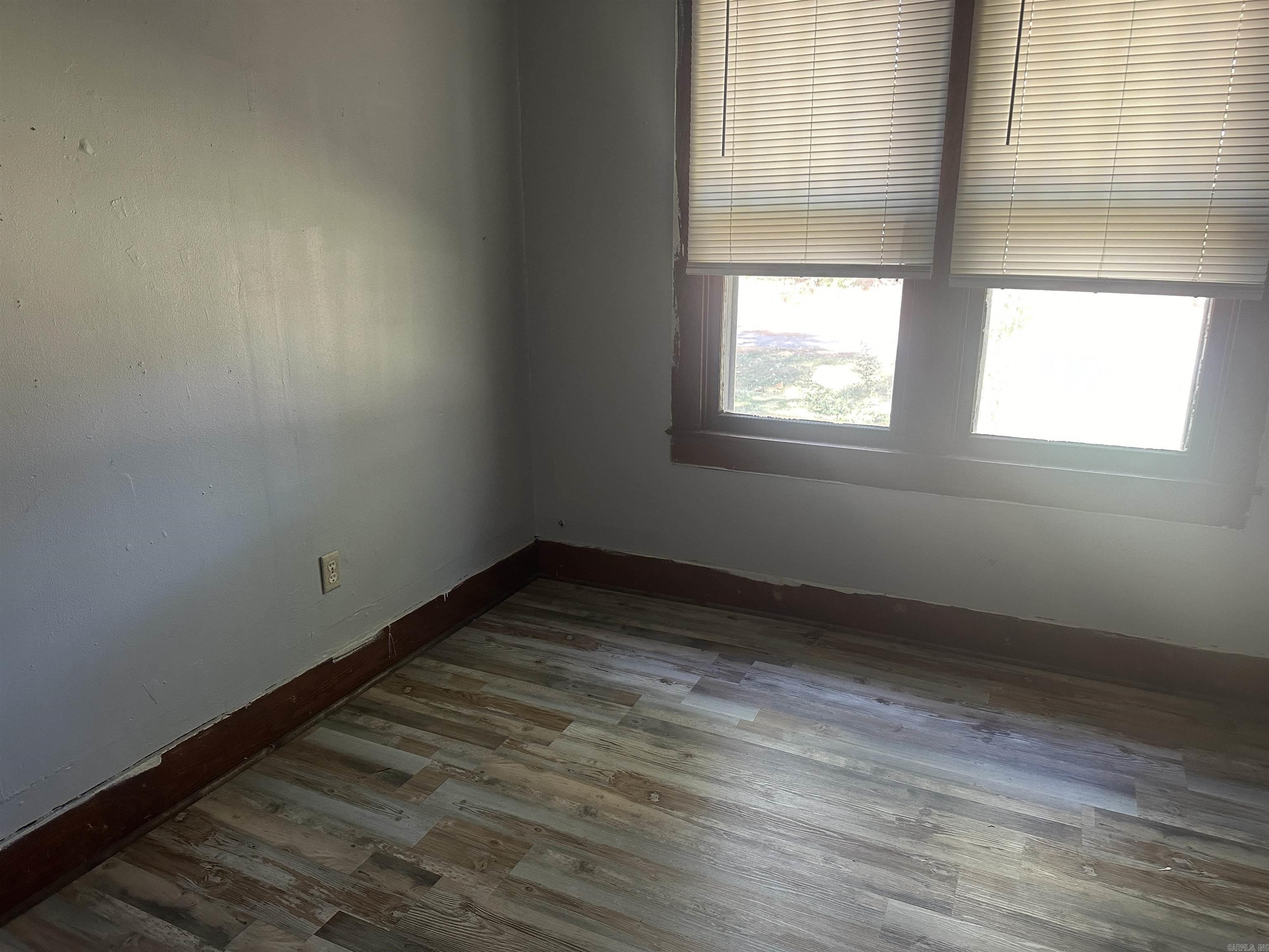 208 & 206 Moore  Ward, AR