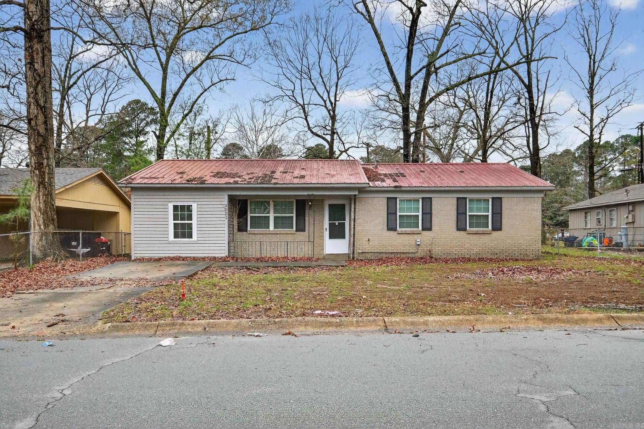 3521 Pinewood  Little Rock, AR